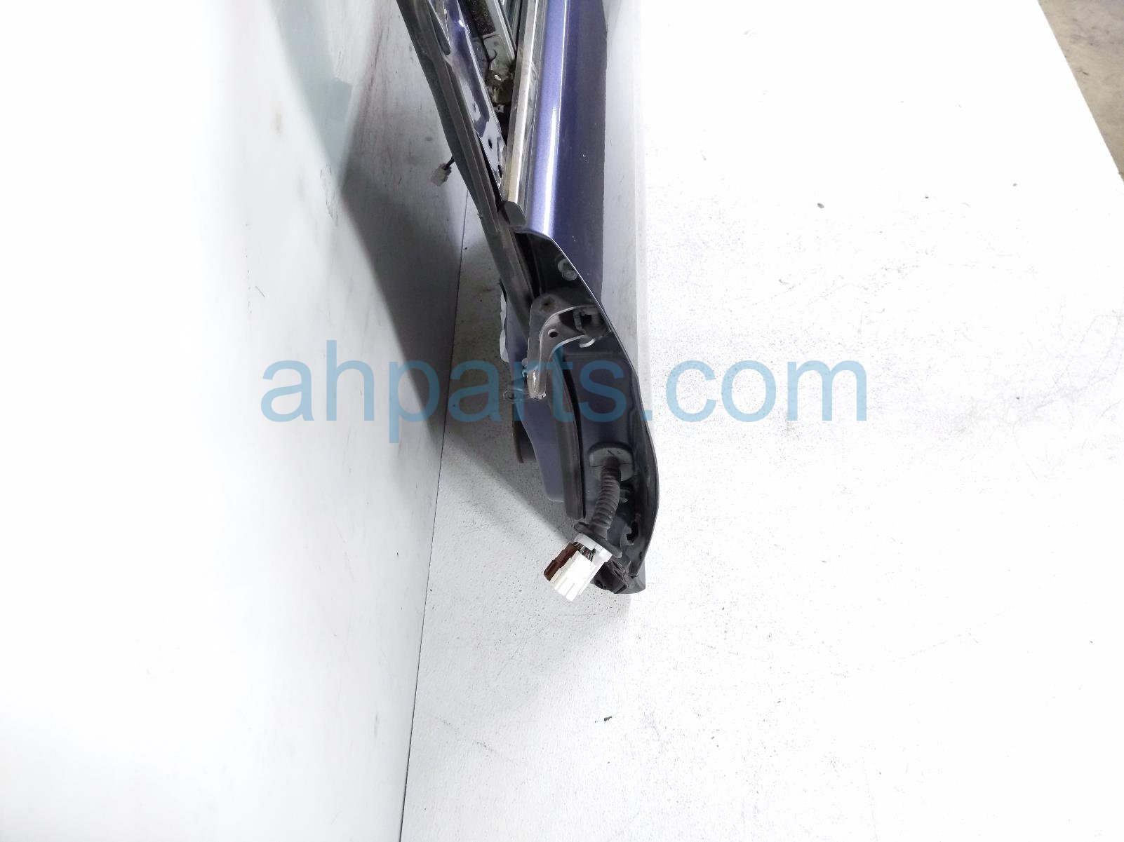 2013 Honda CR V Front Driver Door Blue No Mirror/trim 67050 T0A A90ZZ Replacement 2013 Honda CR V Front Driver Door Blue No Mirror/trim 67050 T0A A90ZZ Replacement thumbnail