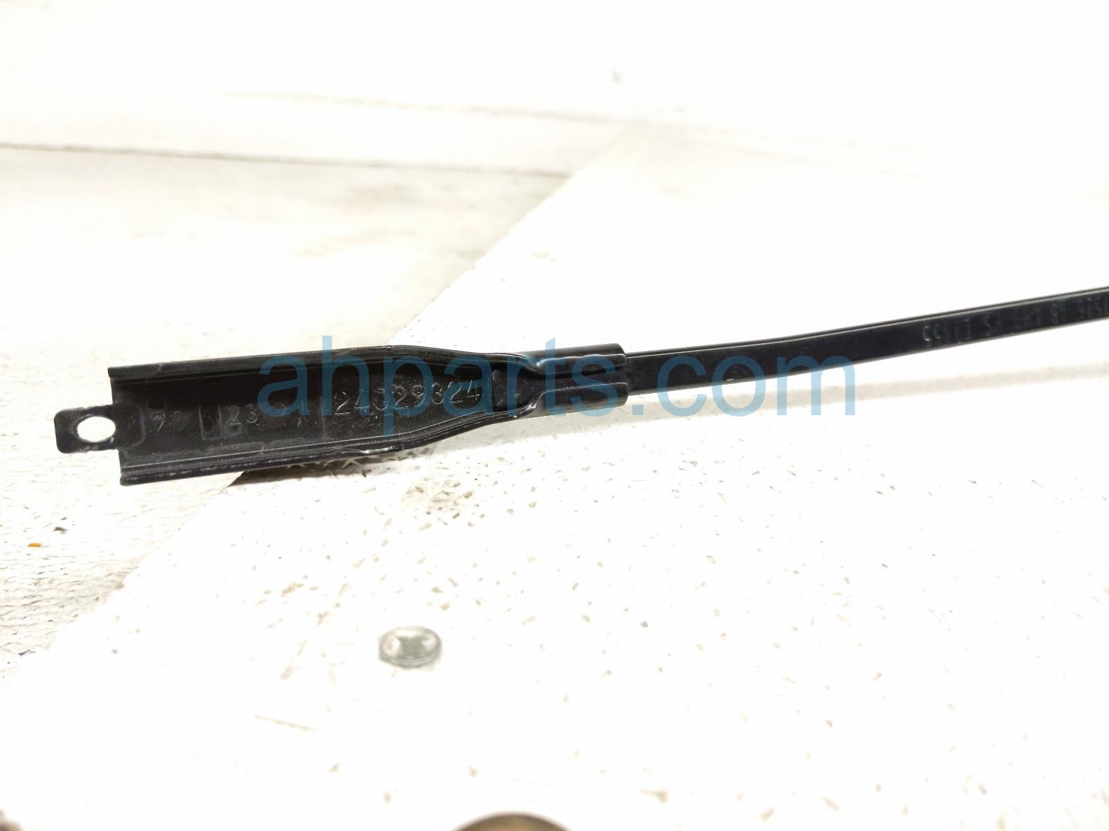 2023 Ford Escape Passenger Windshield Wiper Arm LJ6Z 17526 A Replacement 2023 Ford Escape Passenger Windshield Wiper Arm LJ6Z 17526 A Replacement thumbnail