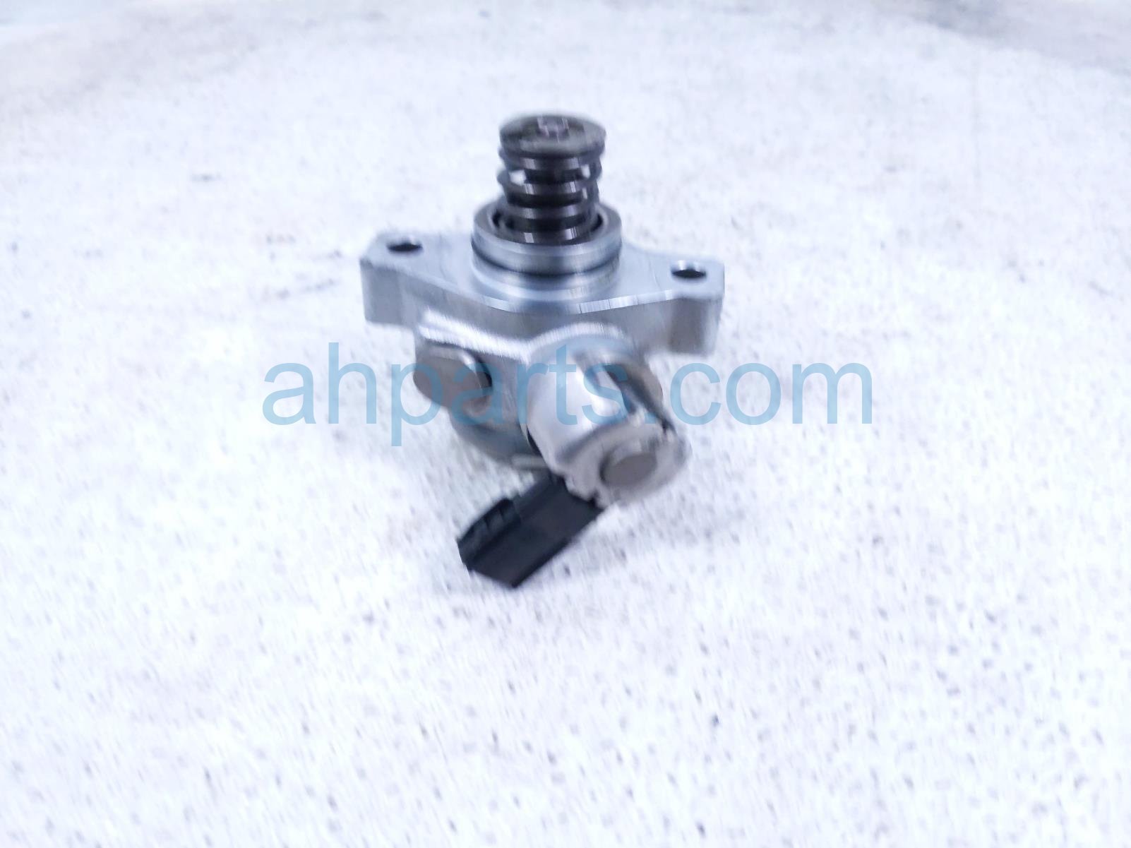 2022 Acura MDX High Pressure Fuel Pump Engine Mtd 16790 5MR A01 Replacement 2022 Acura MDX High Pressure Fuel Pump Engine Mtd 16790 5MR A01 Replacement thumbnail