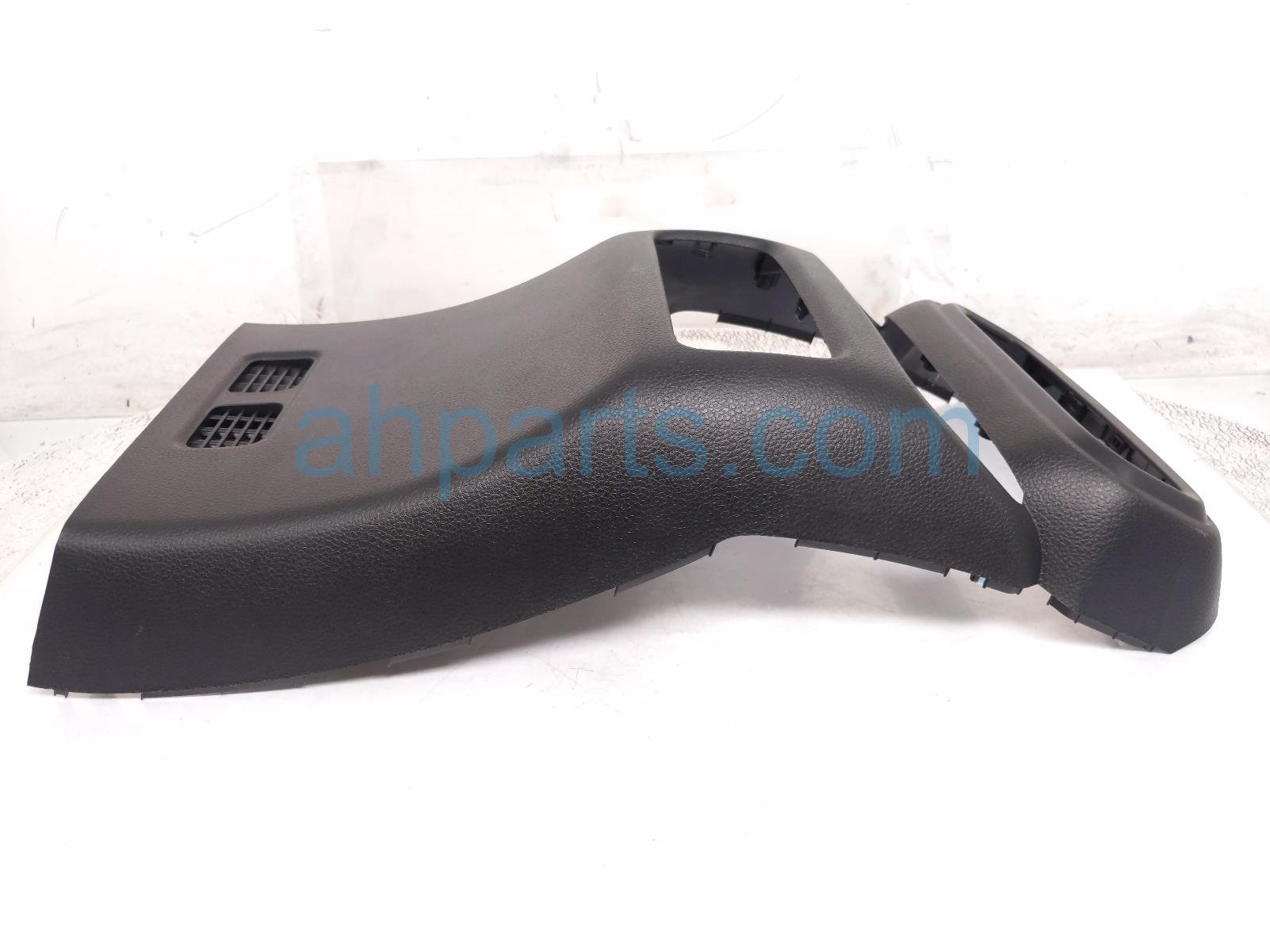 2025 Honda Pilot Rear Console Trim Cover Blk 83451 T90 A03ZA Replacement 2025 Honda Pilot Rear Console Trim Cover Blk 83451 T90 A03ZA Replacement thumbnail