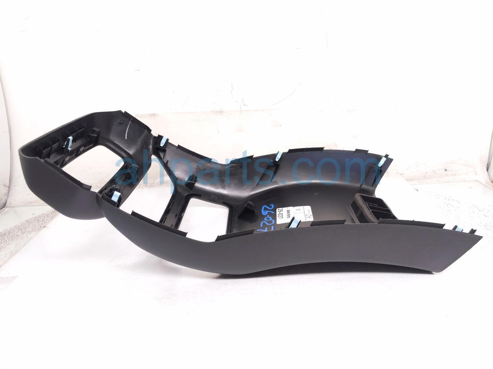 2025 Honda Pilot Rear Console Trim Cover Blk 83451 T90 A03ZA Replacement 2025 Honda Pilot Rear Console Trim Cover Blk 83451 T90 A03ZA Replacement thumbnail