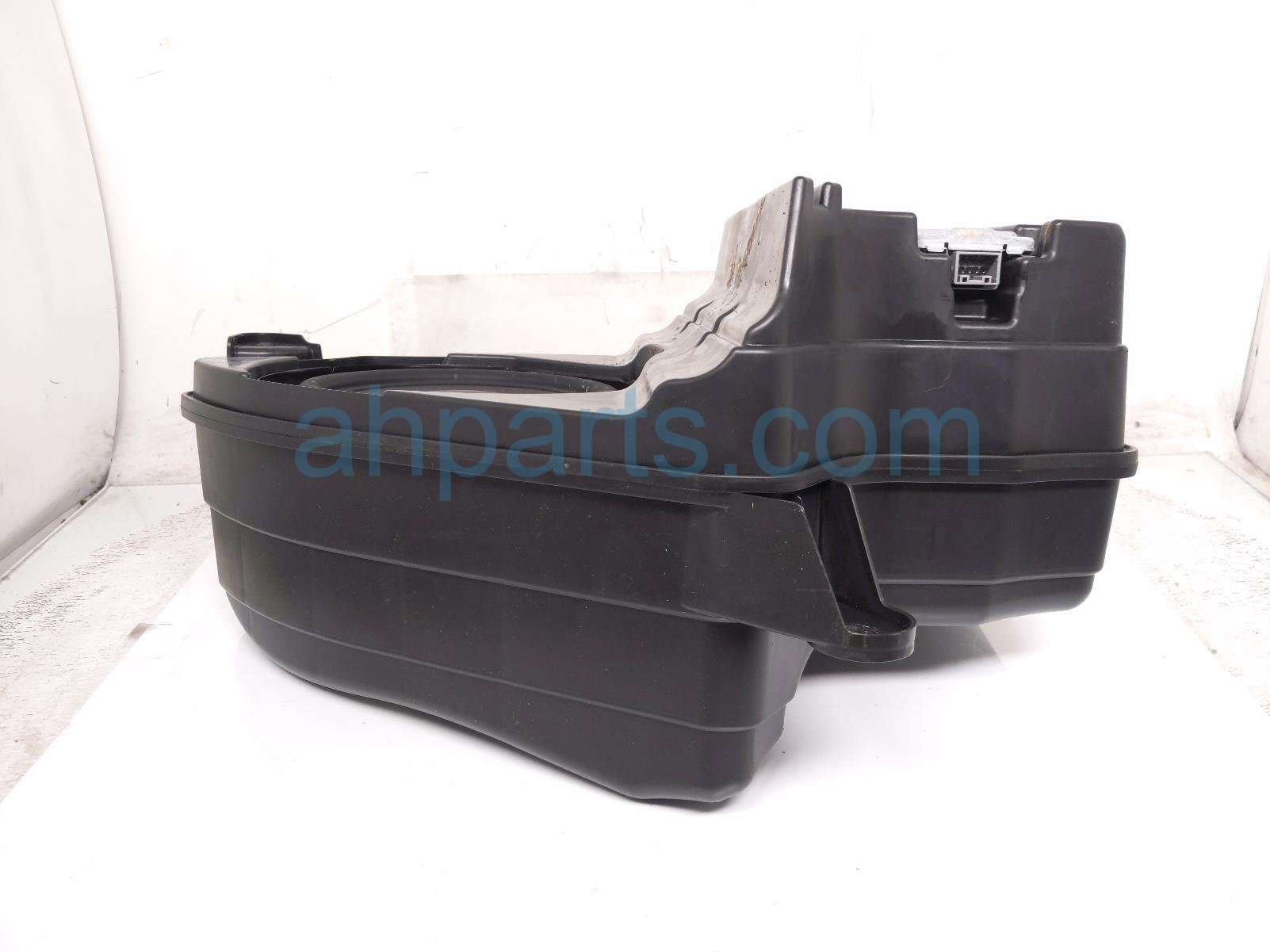 2025 Honda Pilot Rear Subwoofer Speaker Assy 8A440 T90 A31 Replacement 2025 Honda Pilot Rear Subwoofer Speaker Assy 8A440 T90 A31 Replacement thumbnail