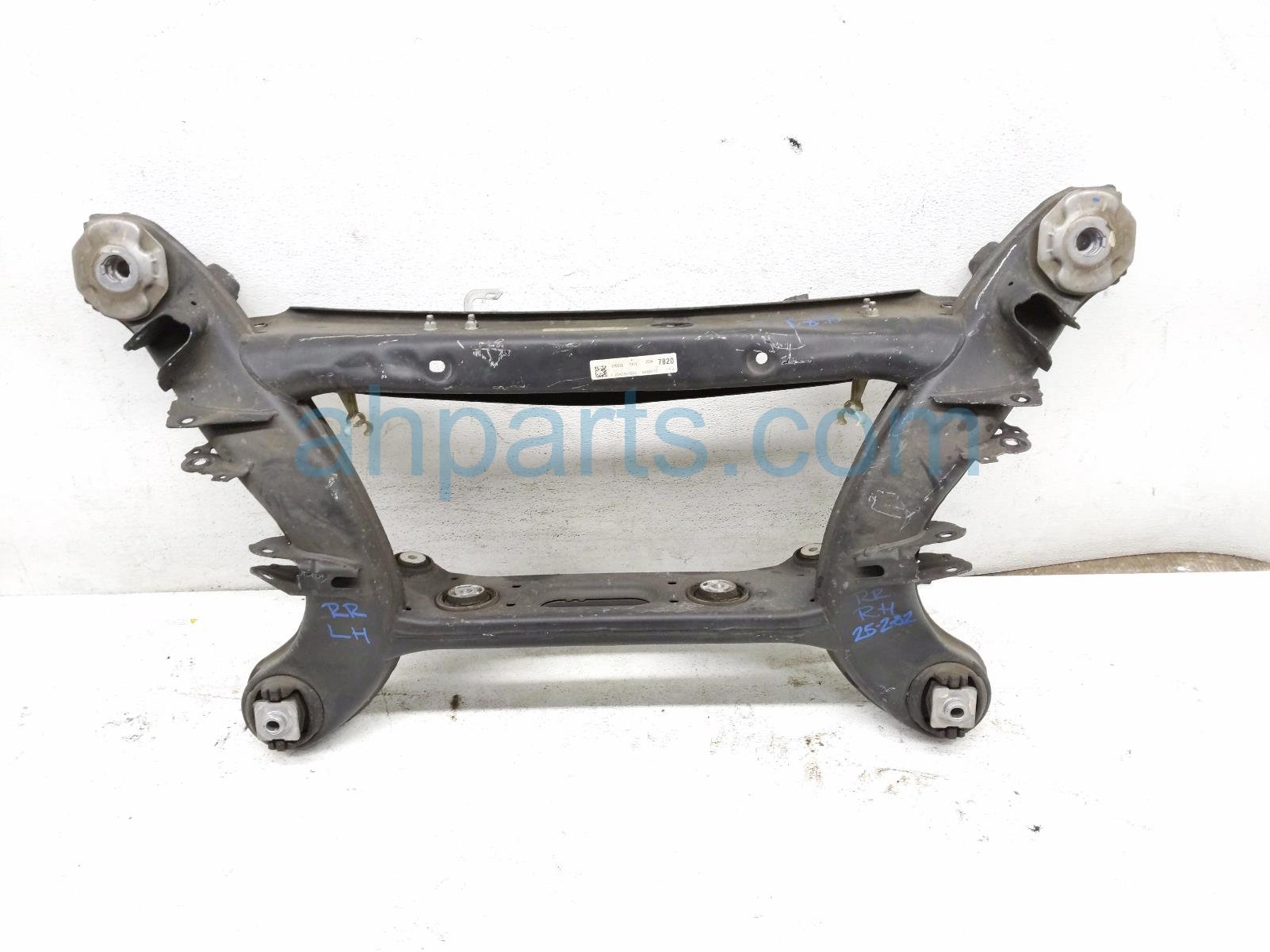 2015 Mercedes Glk350 Rear Subframe / Crossmember 212 350 42 05 Replacement 2015 Mercedes Glk350 Rear Subframe / Crossmember 212 350 42 05 Replacement thumbnail