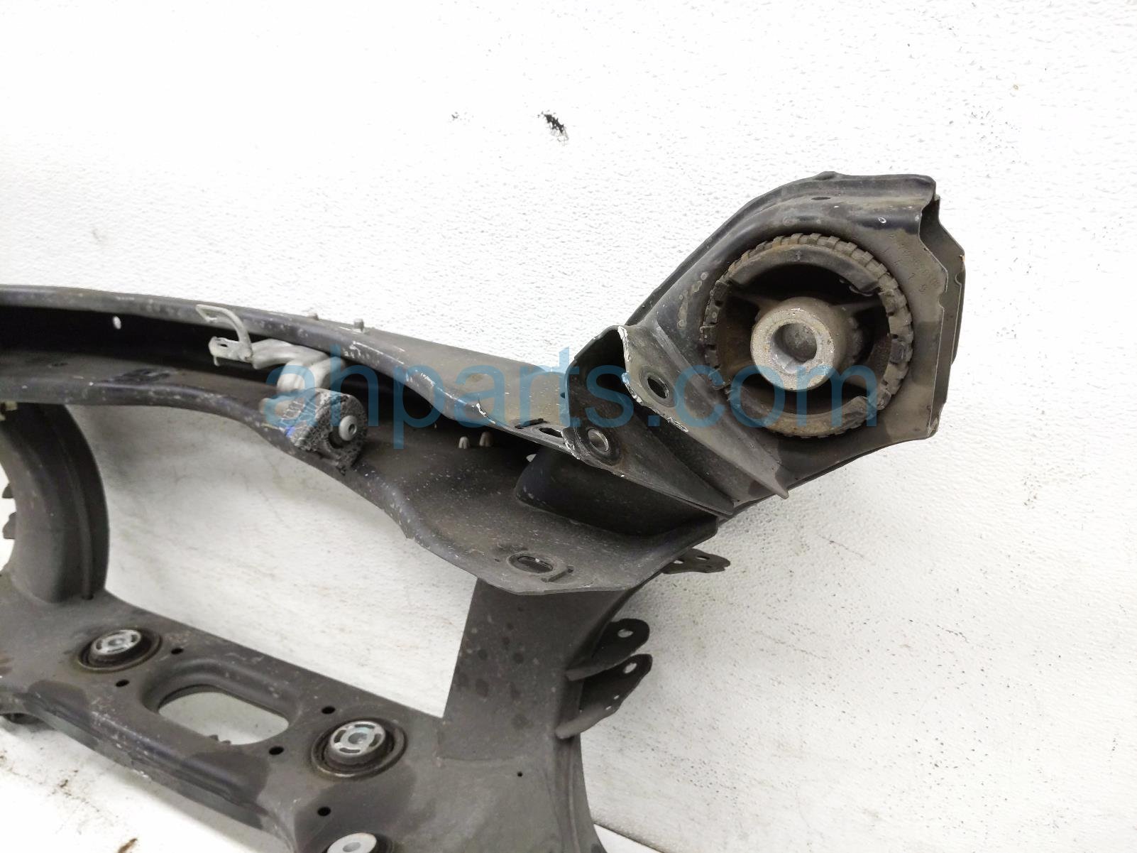 2015 Mercedes Glk350 Rear Subframe / Crossmember 212 350 42 05 Replacement 2015 Mercedes Glk350 Rear Subframe / Crossmember 212 350 42 05 Replacement thumbnail