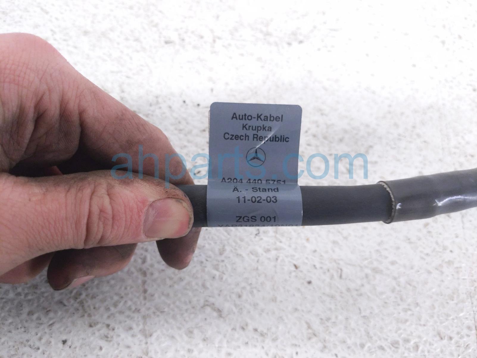 2015 Mercedes Glk350 Battery Cable Assy 3.5l 204 440 57 51 Replacement 2015 Mercedes Glk350 Battery Cable Assy 3.5l 204 440 57 51 Replacement thumbnail