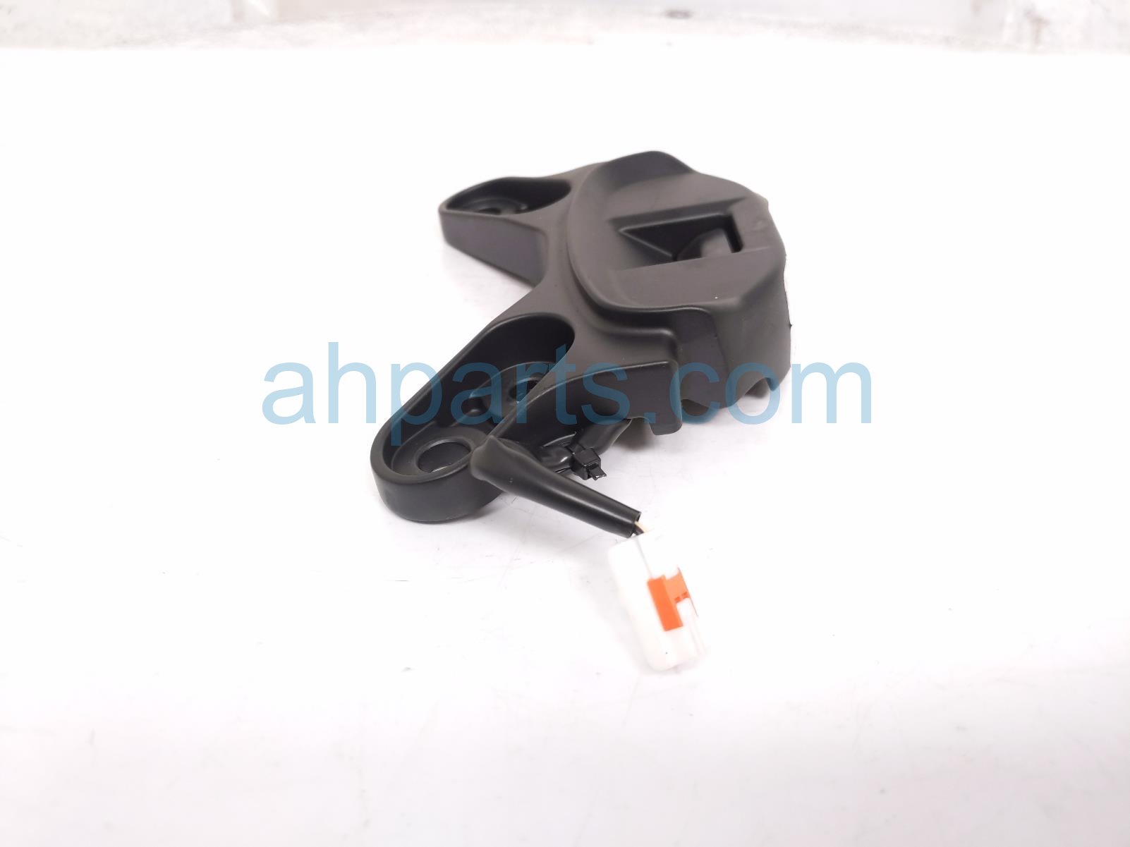 2022 Mazda Miata Conv Top Stwg Lid Striker N247 R1 3B0 Replacement 2022 Mazda Miata Conv Top Stwg Lid Striker N247 R1 3B0 Replacement thumbnail