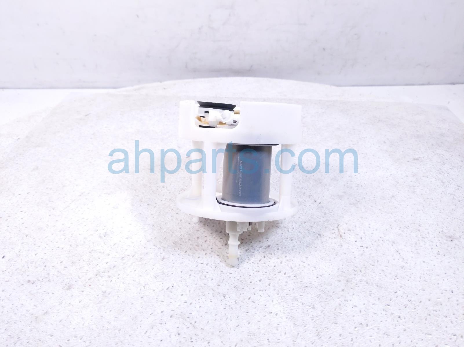 2015 Mercedes Glk350 Passenger Gas / Fuel Pump 221 470 45 94 Replacement 2015 Mercedes Glk350 Passenger Gas / Fuel Pump 221 470 45 94 Replacement thumbnail