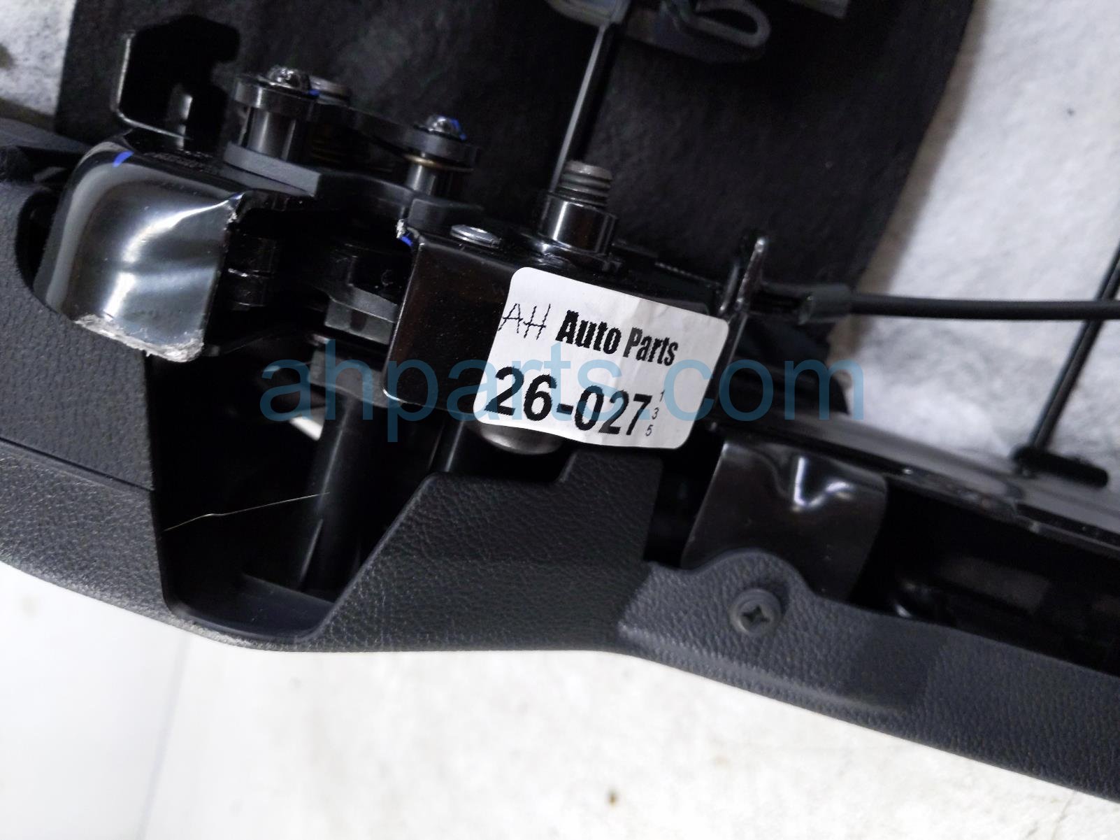 2025 Honda Pilot Rear / Back (2nd Row) 2nd Row Mid Seat Black Cloth 81940 T90 A01ZA Replacement 2025 Honda Pilot Rear / Back (2nd Row) 2nd Row Mid Seat Black Cloth 81940 T90 A01ZA Replacement thumbnail
