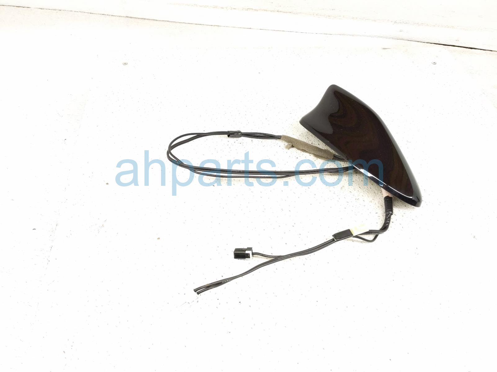 2019 Honda Insight Roof Antenna Black 39150 TXM A61ZE Replacement 2019 Honda Insight Roof Antenna Black 39150 TXM A61ZE Replacement thumbnail