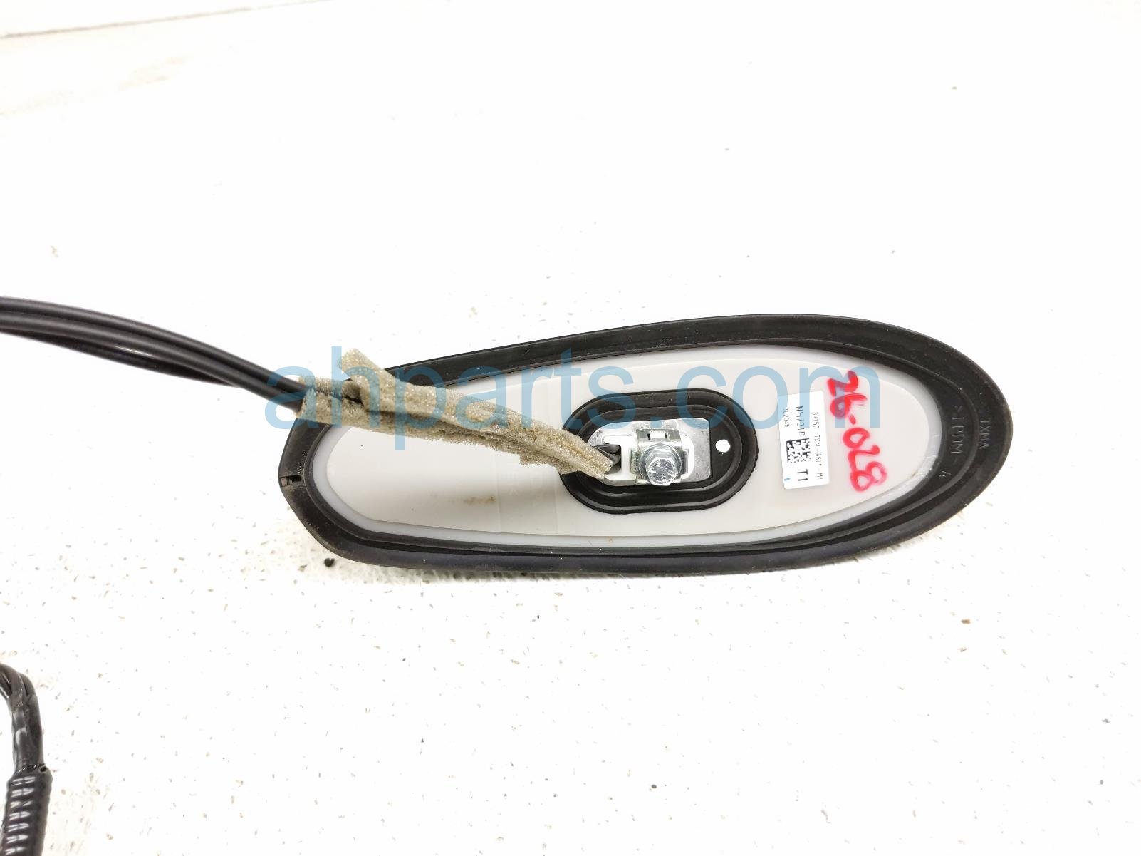 2019 Honda Insight Roof Antenna Black 39150 TXM A61ZE Replacement 2019 Honda Insight Roof Antenna Black 39150 TXM A61ZE Replacement thumbnail