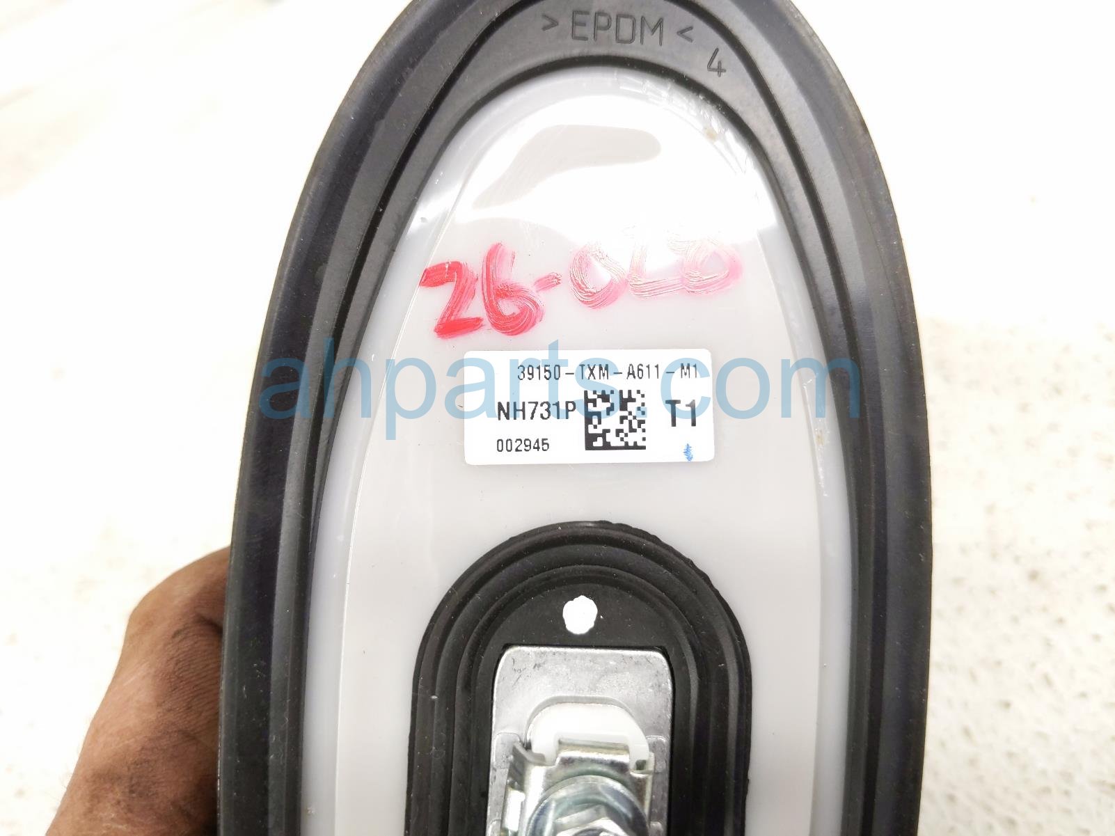 2019 Honda Insight Roof Antenna Black 39150 TXM A61ZE Replacement 2019 Honda Insight Roof Antenna Black 39150 TXM A61ZE Replacement thumbnail