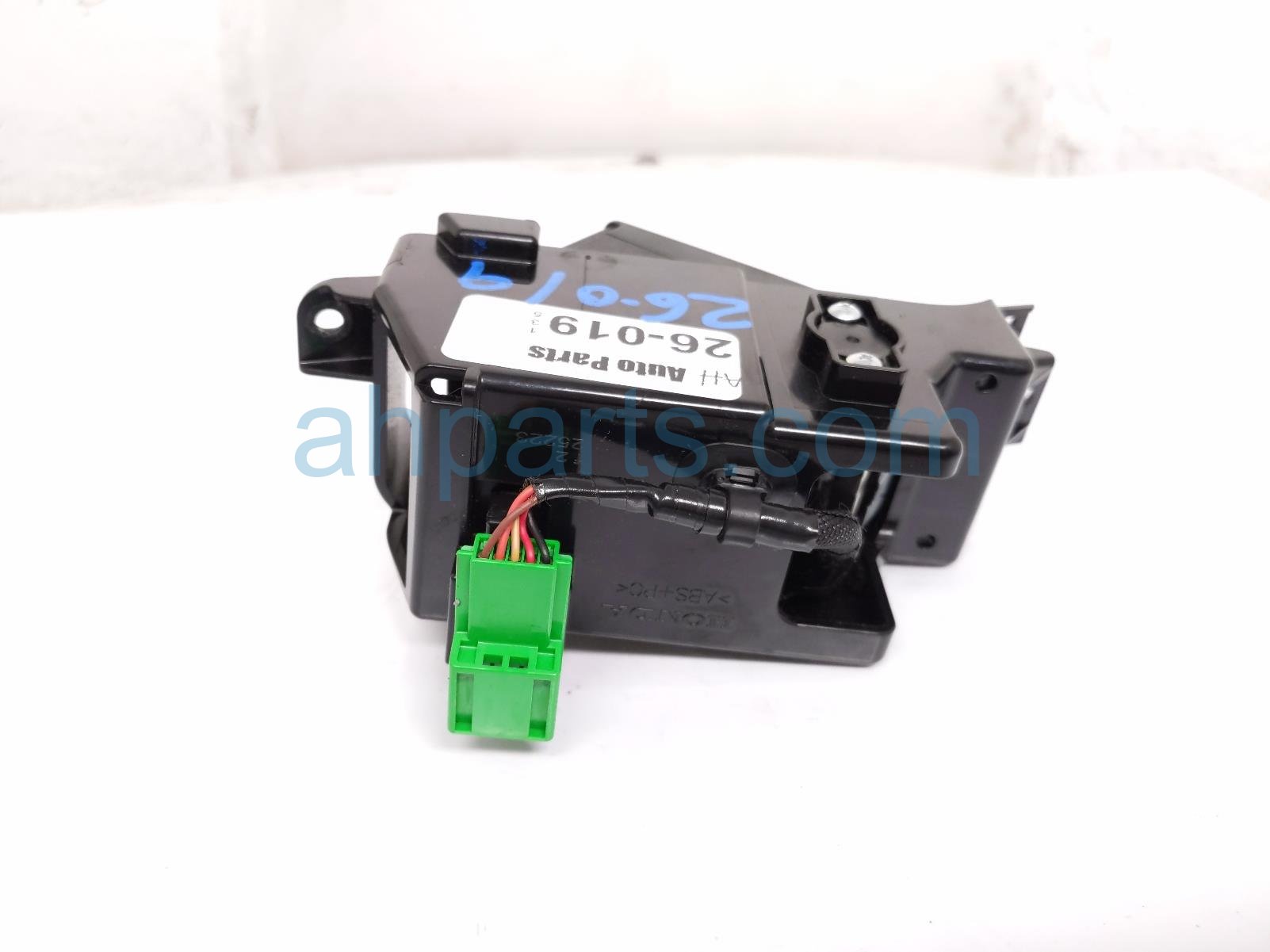 2022 Acura MDX Usb Pop Up Charger Unit 83460 TYA A04ZA Replacement 2022 Acura MDX Usb Pop Up Charger Unit 83460 TYA A04ZA Replacement thumbnail