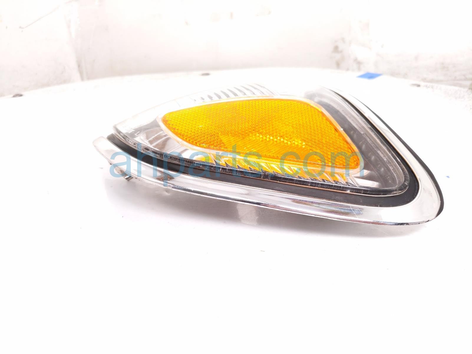 2004 Toyota Tacoma Driver Turn Signal Lamp / Light 81620 04080 Replacement 2004 Toyota Tacoma Driver Turn Signal Lamp / Light 81620 04080 Replacement thumbnail