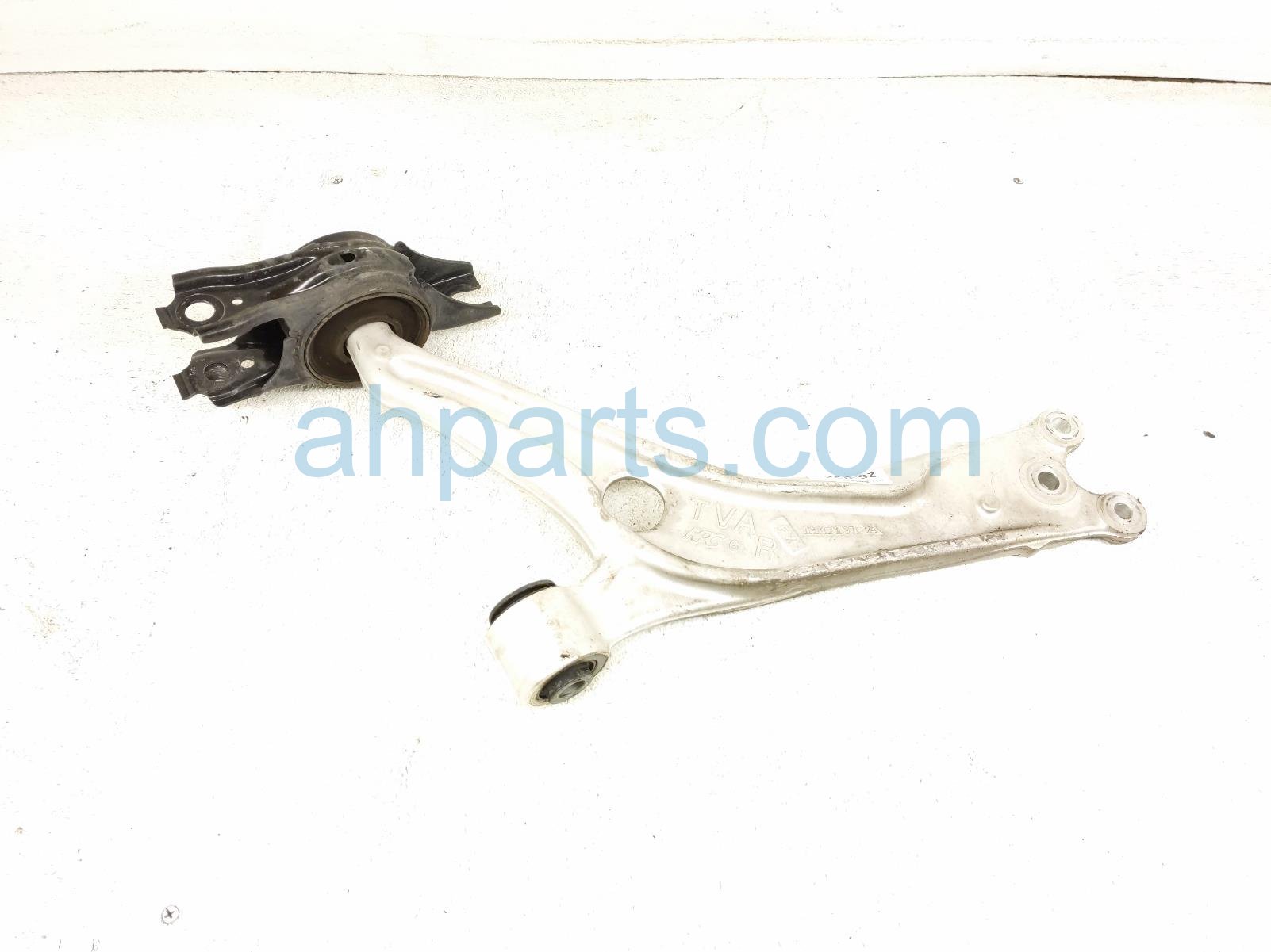 Honda FR/RH LOWER CONTROL ARM