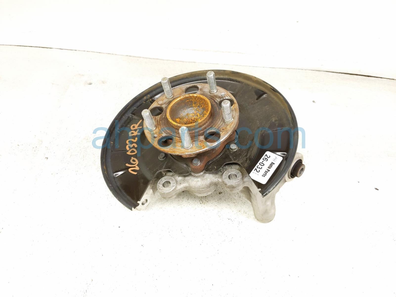 Honda RR/RH SPINDLE KNUCKLE HUB