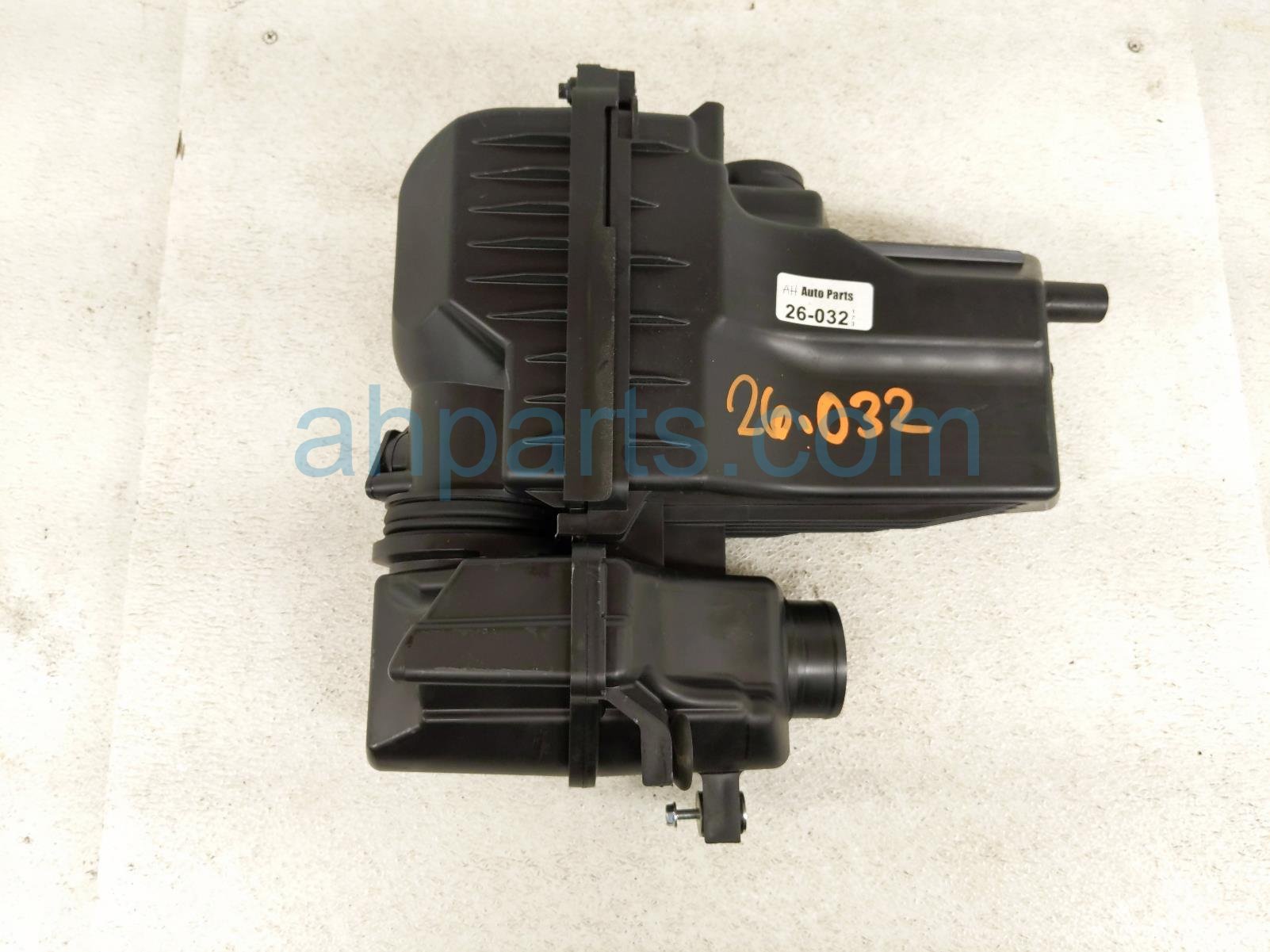 Honda AIR CLEANER INTAKE BOX - HYBRID