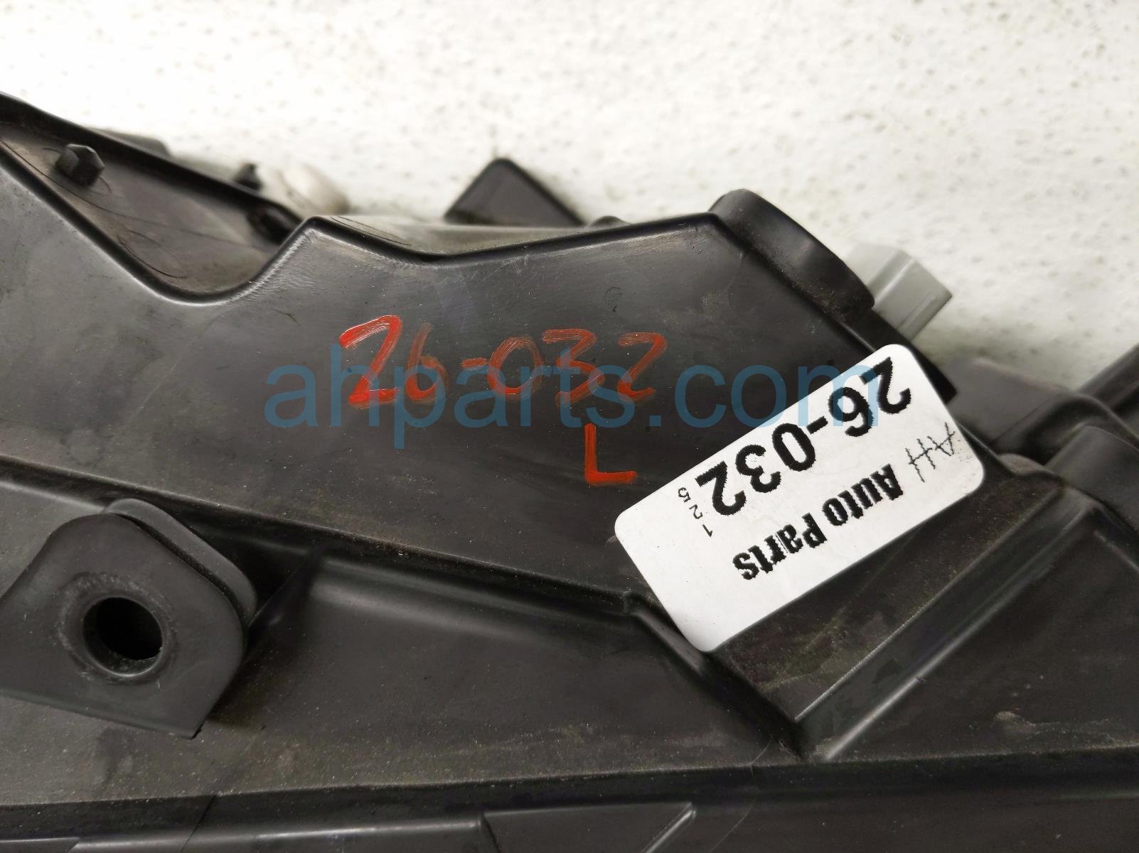 2024 Honda Accord Headlight Driver Headlamp / Light 33150 30A A01 Replacement 2024 Honda Accord Headlight Driver Headlamp / Light 33150 30A A01 Replacement thumbnail