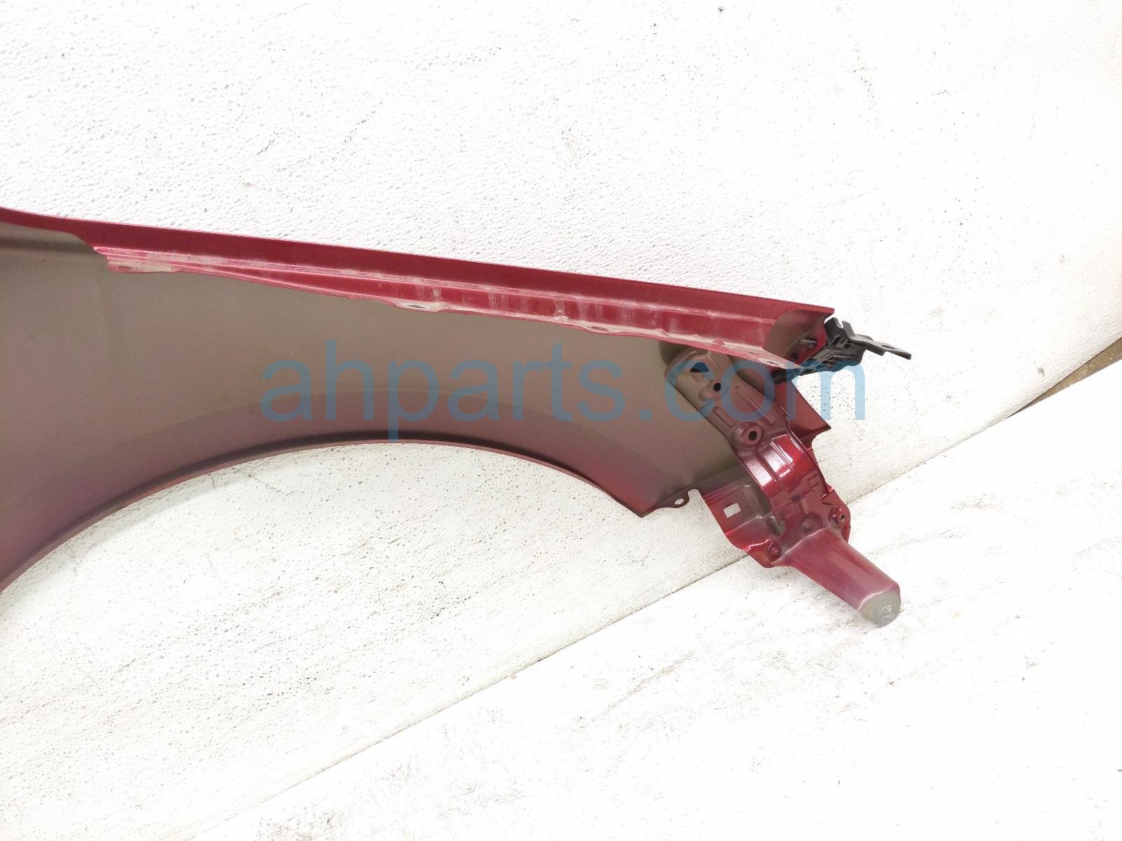 Honda LH FENDER - RED