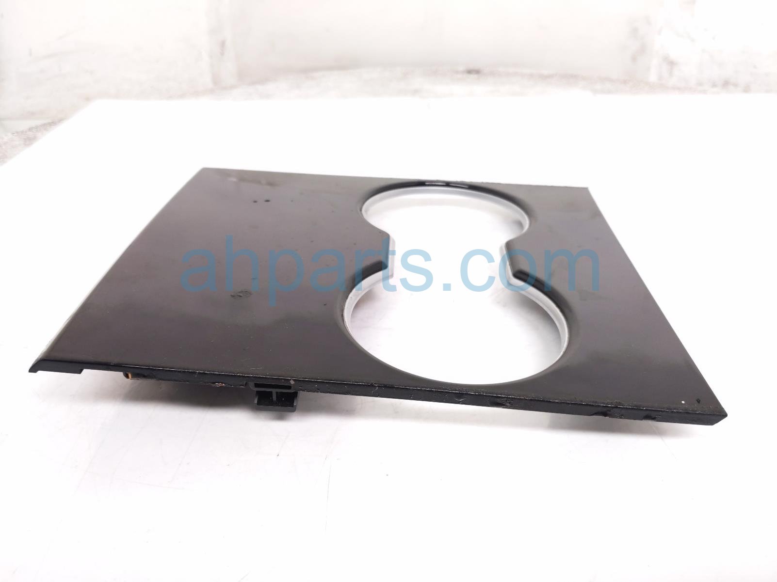 2019 Tesla Tesla 3 Center Console Cup Hld Trim Pn Blk 1100241 00 E Replacement 2019 Tesla Tesla 3 Center Console Cup Hld Trim Pn Blk 1100241 00 E Replacement thumbnail