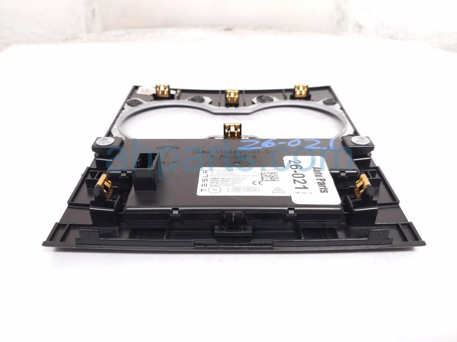 2019 Tesla Tesla 3 Center Console Cup Hld Trim Pn Blk 1100241 00 E Replacement 2019 Tesla Tesla 3 Center Console Cup Hld Trim Pn Blk 1100241 00 E Replacement thumbnail