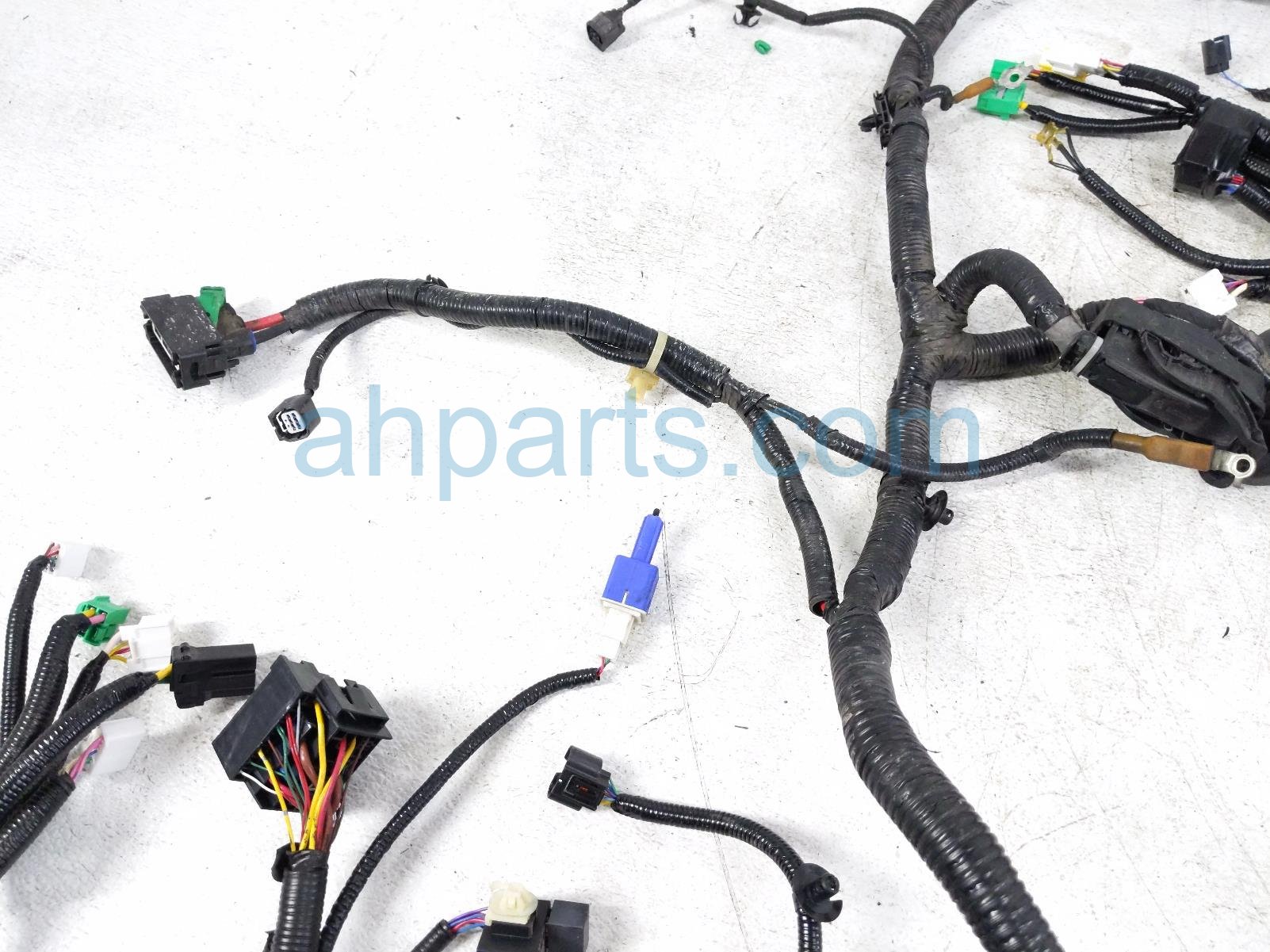 2020 Acura RDX Engine Room Harness W/fusebox 32200 TJB A30 Replacement 2020 Acura RDX Engine Room Harness W/fusebox 32200 TJB A30 Replacement thumbnail