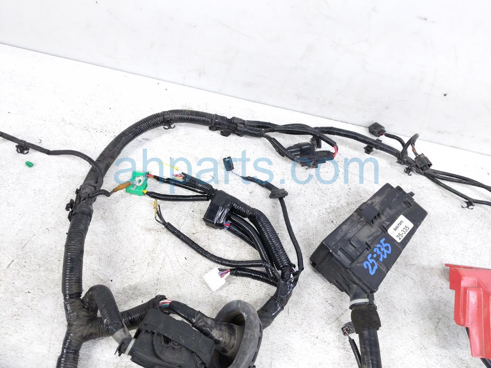 2020 Acura RDX Engine Room Harness W/fusebox 32200 TJB A30 Replacement 2020 Acura RDX Engine Room Harness W/fusebox 32200 TJB A30 Replacement thumbnail