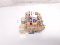 Nissan RH FUSE & RELAY JUNCTION BOX Nissan RH FUSE & RELAY JUNCTION BOX
