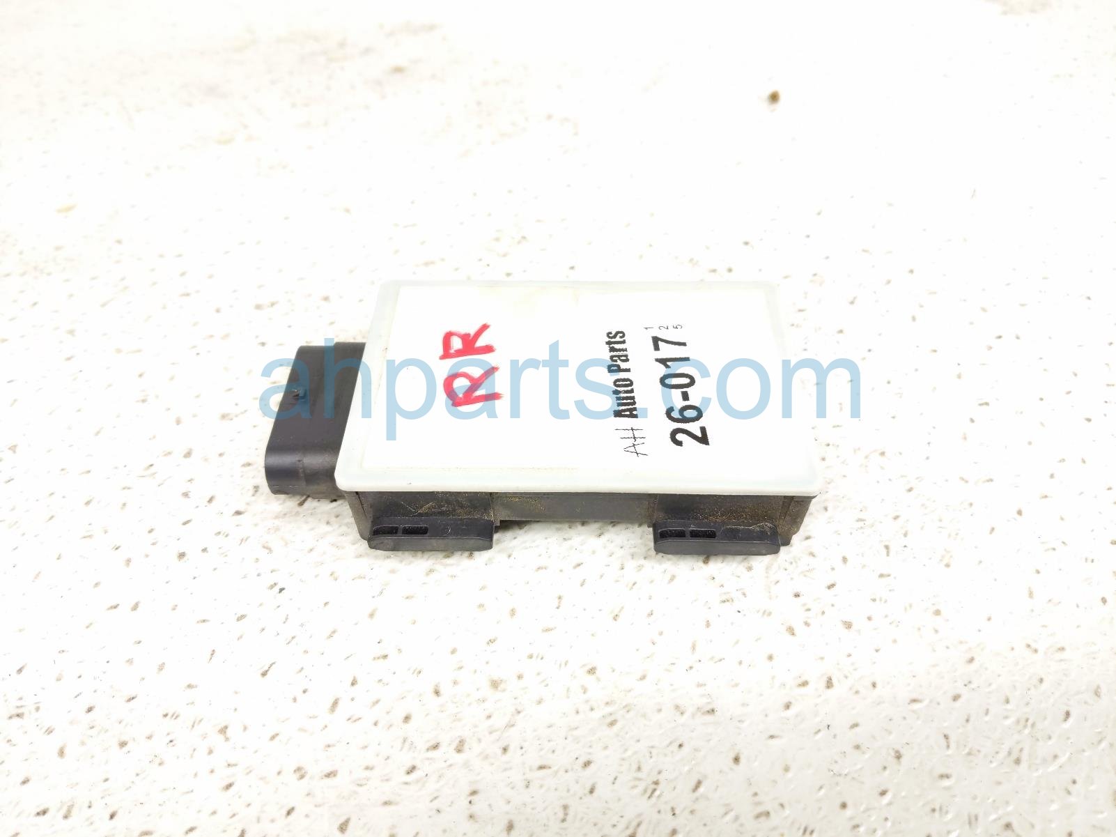 Toyota RR/RH BLIND SPOT RADAR SENSOR