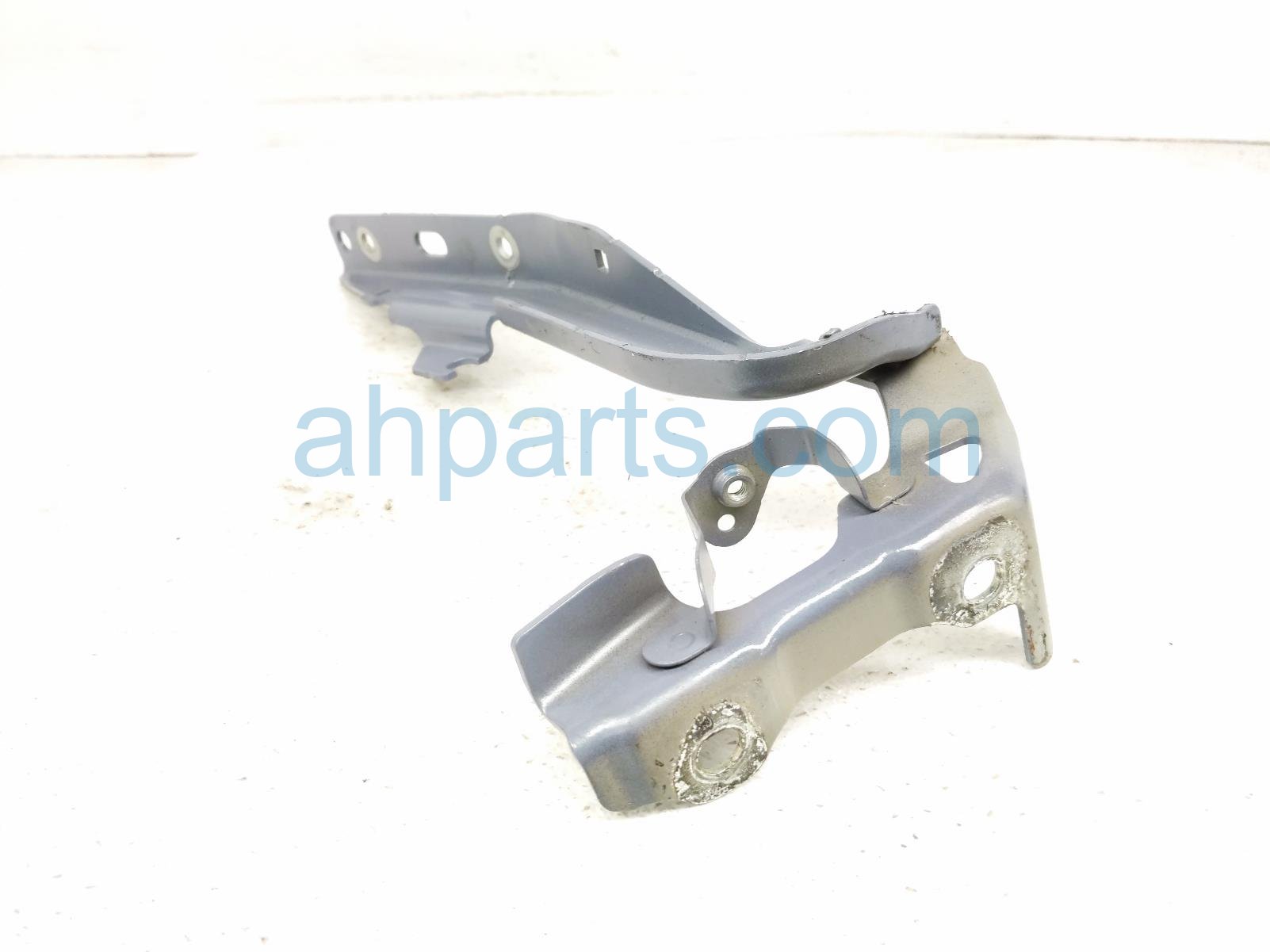 2025 Honda Pilot Passenger Hood Hinge Grey 60120 T90 A00ZZ Replacement 2025 Honda Pilot Passenger Hood Hinge Grey 60120 T90 A00ZZ Replacement thumbnail