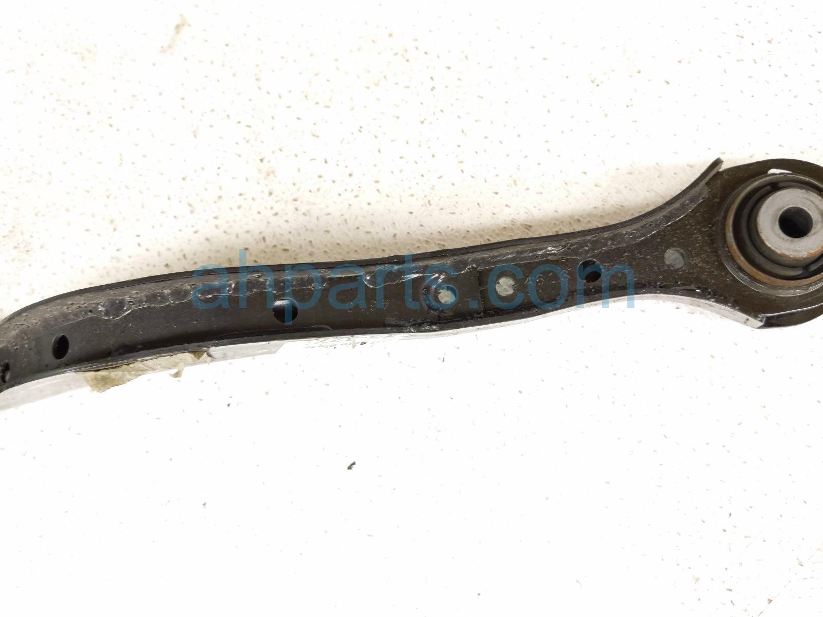 2025 Honda Pilot Rear Passenger Lateral Lower Control Arm 52340 T90 A00 Replacement 2025 Honda Pilot Rear Passenger Lateral Lower Control Arm 52340 T90 A00 Replacement thumbnail