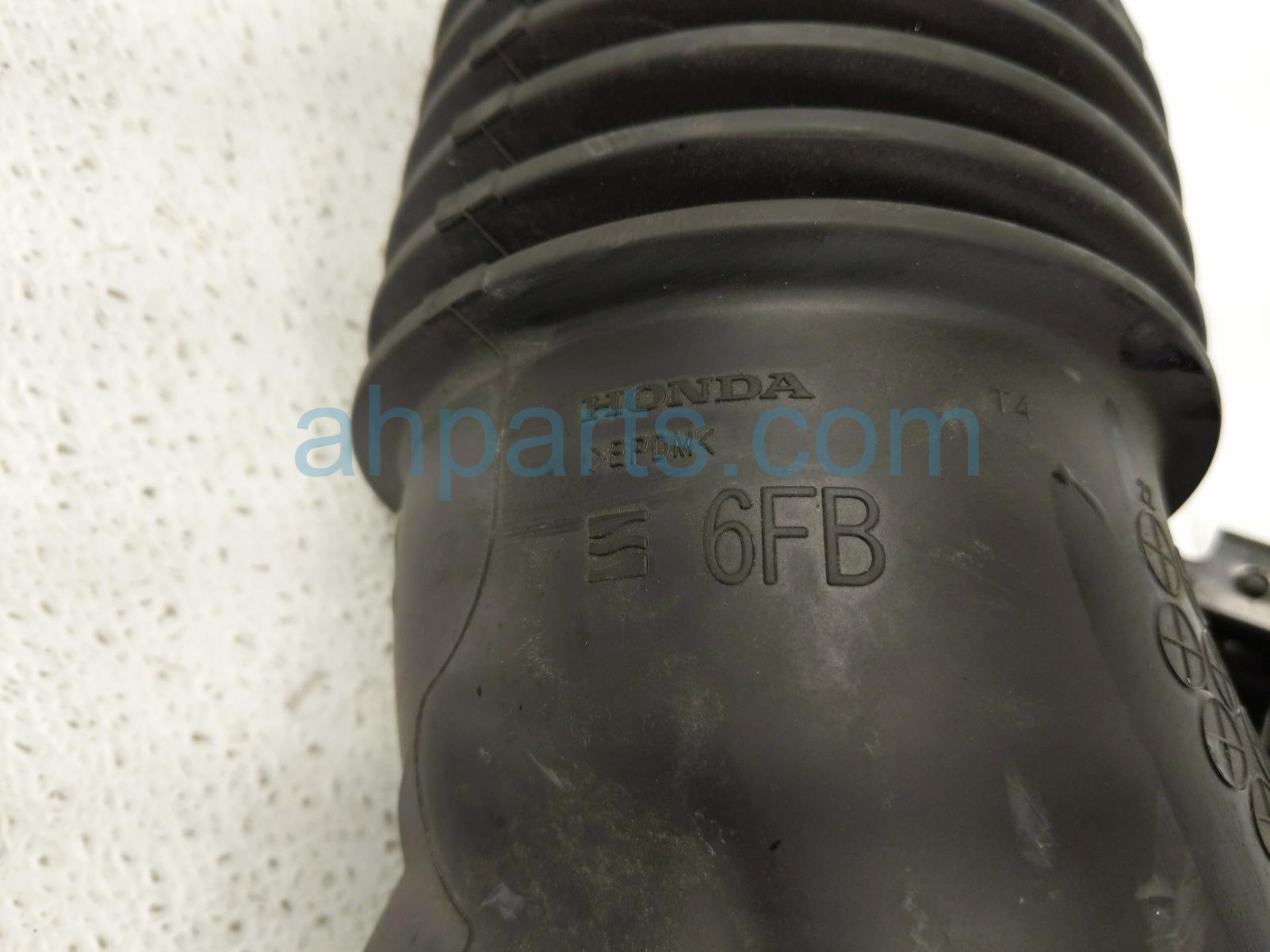 2025 Honda Pilot Air Cleaner Intake Tube W/resonator 17230 6FB A01 Replacement 2025 Honda Pilot Air Cleaner Intake Tube W/resonator 17230 6FB A01 Replacement thumbnail