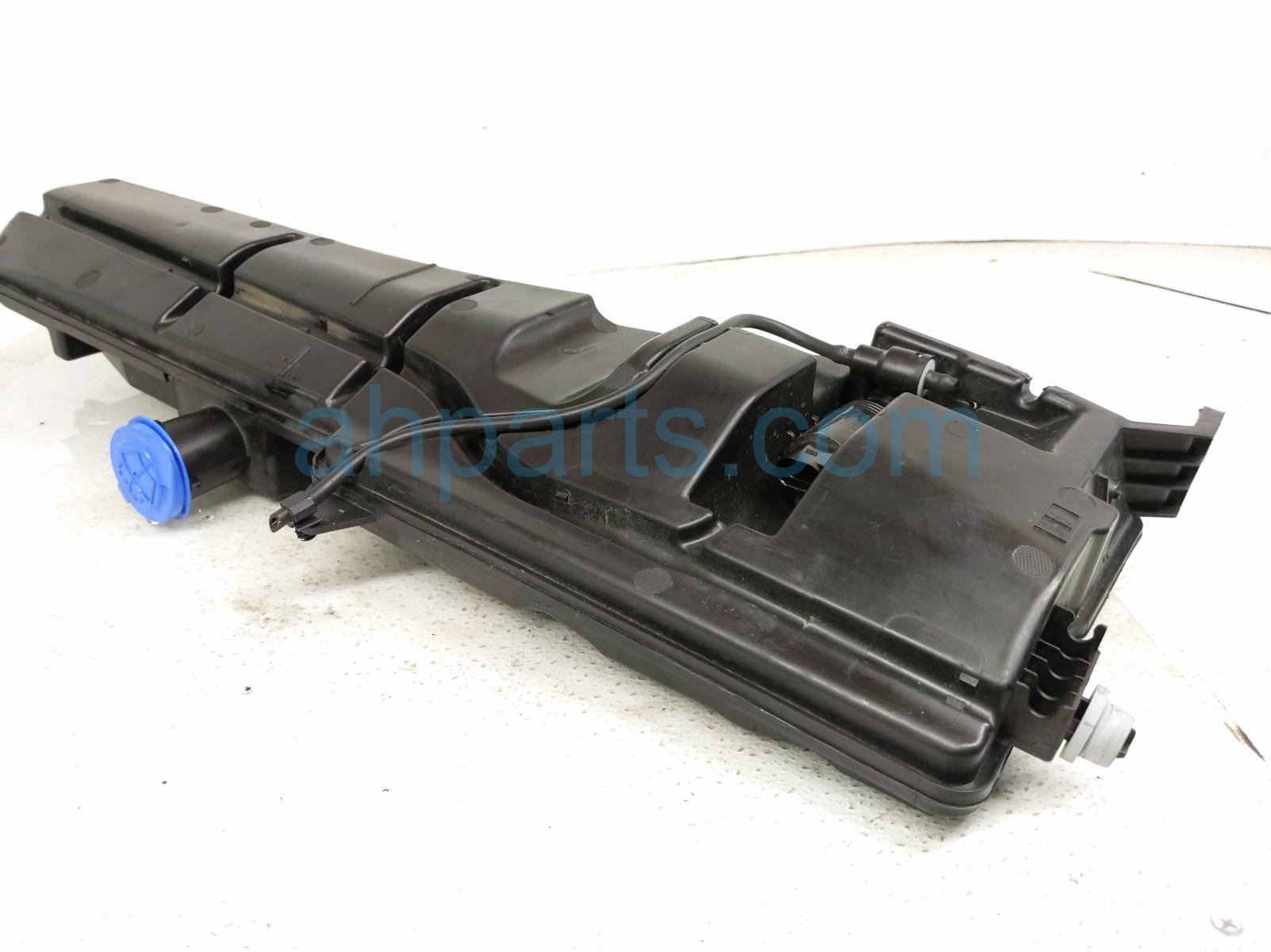 2025 Honda Pilot Windshield Washer Reservoir Tank 76841 T90 A01 Replacement 2025 Honda Pilot Windshield Washer Reservoir Tank 76841 T90 A01 Replacement thumbnail