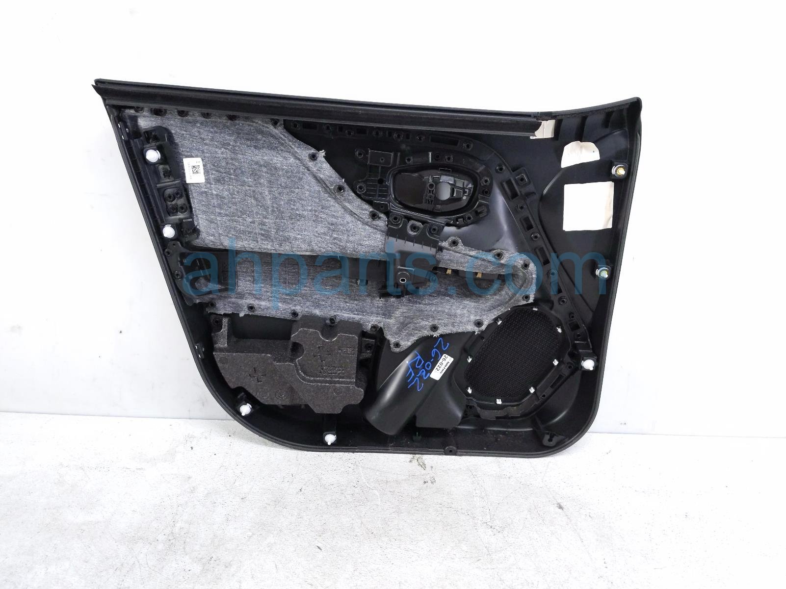 2018 Jeep Renegade Trim / Liner Front Passenger Interior Door Panel Black 6NQ10PVTAA Replacement 2018 Jeep Renegade Trim / Liner Front Passenger Interior Door Panel Black 6NQ10PVTAA Replacement thumbnail