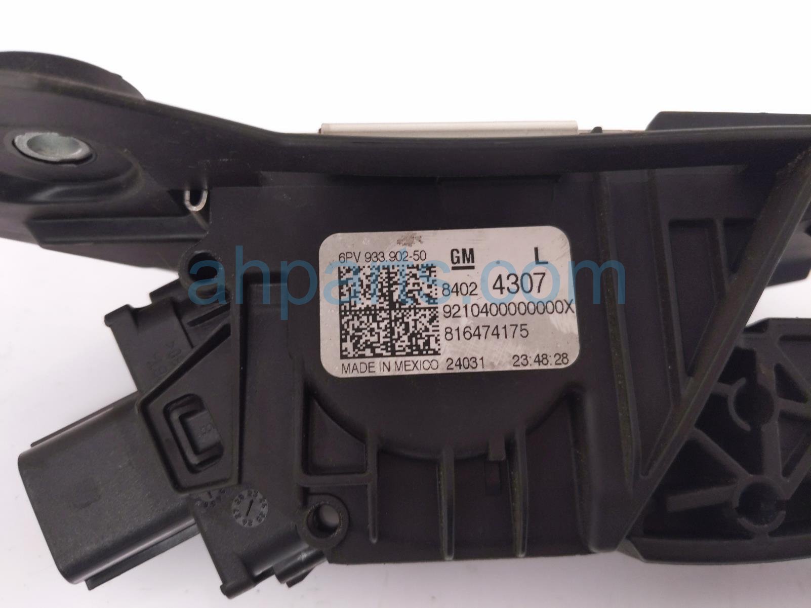 2024 Chevy Silverado 1500 Gas Accelerator Pedal 2.7t 4x2 Fl 84024307 Replacement 2024 Chevy Silverado 1500 Gas Accelerator Pedal 2.7t 4x2 Fl 84024307 Replacement thumbnail