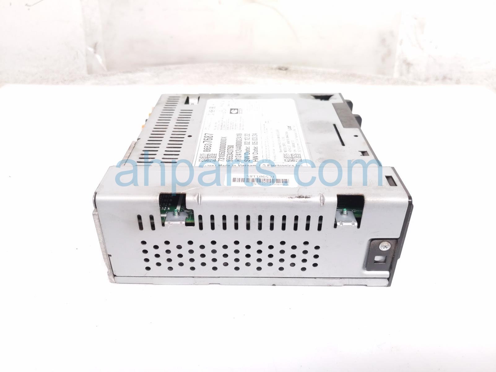 2024 Chevy Silverado 1500 Radio Receiver Front Right 86537687 Replacement 2024 Chevy Silverado 1500 Radio Receiver Front Right 86537687 Replacement thumbnail