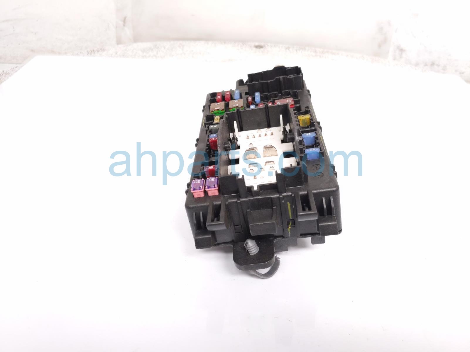 2024 Chevy Silverado 1500 Driver Instr Junction Block 2.7l 4x2 87832675 Replacement 2024 Chevy Silverado 1500 Driver Instr Junction Block 2.7l 4x2 87832675 Replacement thumbnail