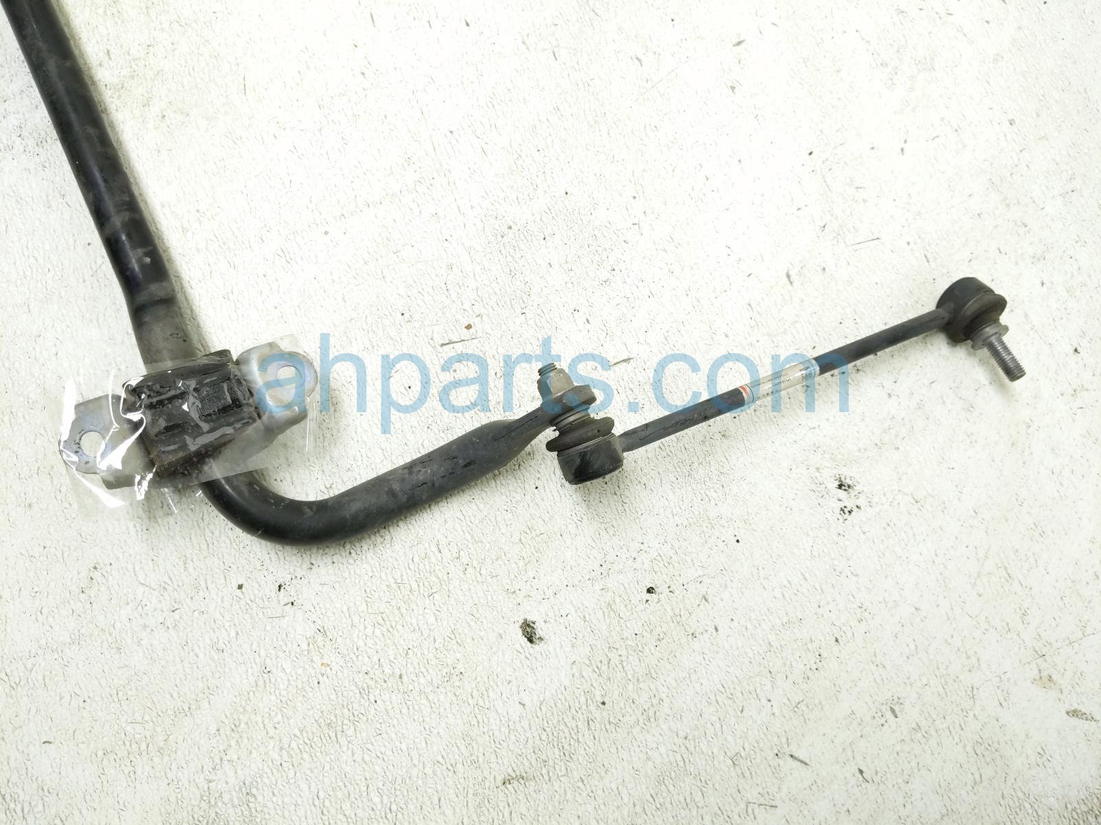 2019 Tesla Tesla 3 Front Stabilizer / Sway Bar W/links 1144387 00 A Replacement 2019 Tesla Tesla 3 Front Stabilizer / Sway Bar W/links 1144387 00 A Replacement thumbnail