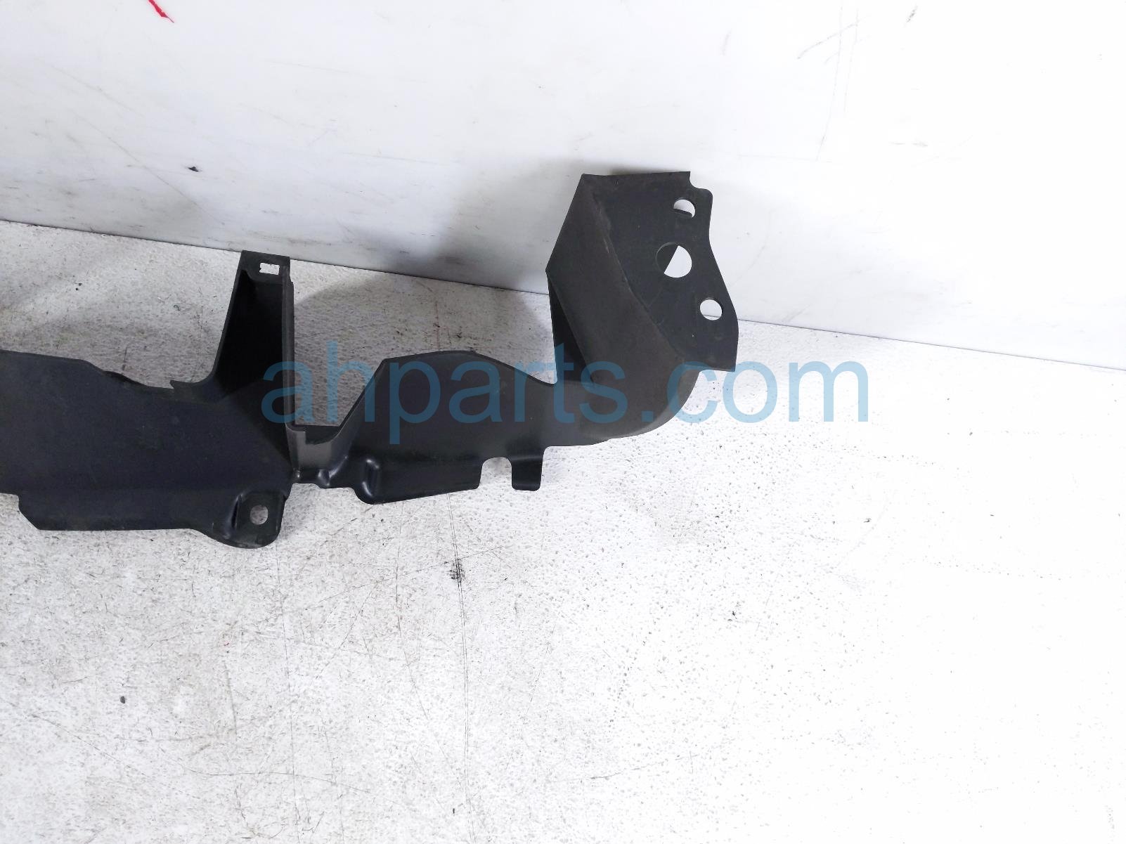 2022 Acura MDX Grille Upper Radiator Support Sight Shield 74163 TYA A00 Replacement 2022 Acura MDX Grille Upper Radiator Support Sight Shield 74163 TYA A00 Replacement thumbnail