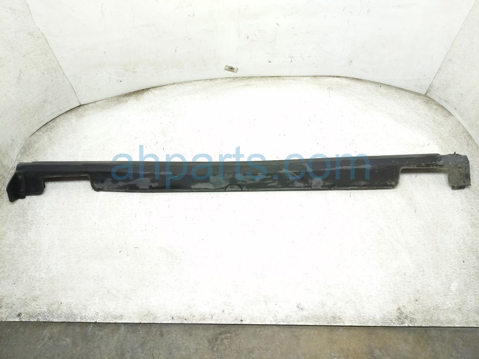 Honda RH SIDE SKIRT / MOLDING - BLACK