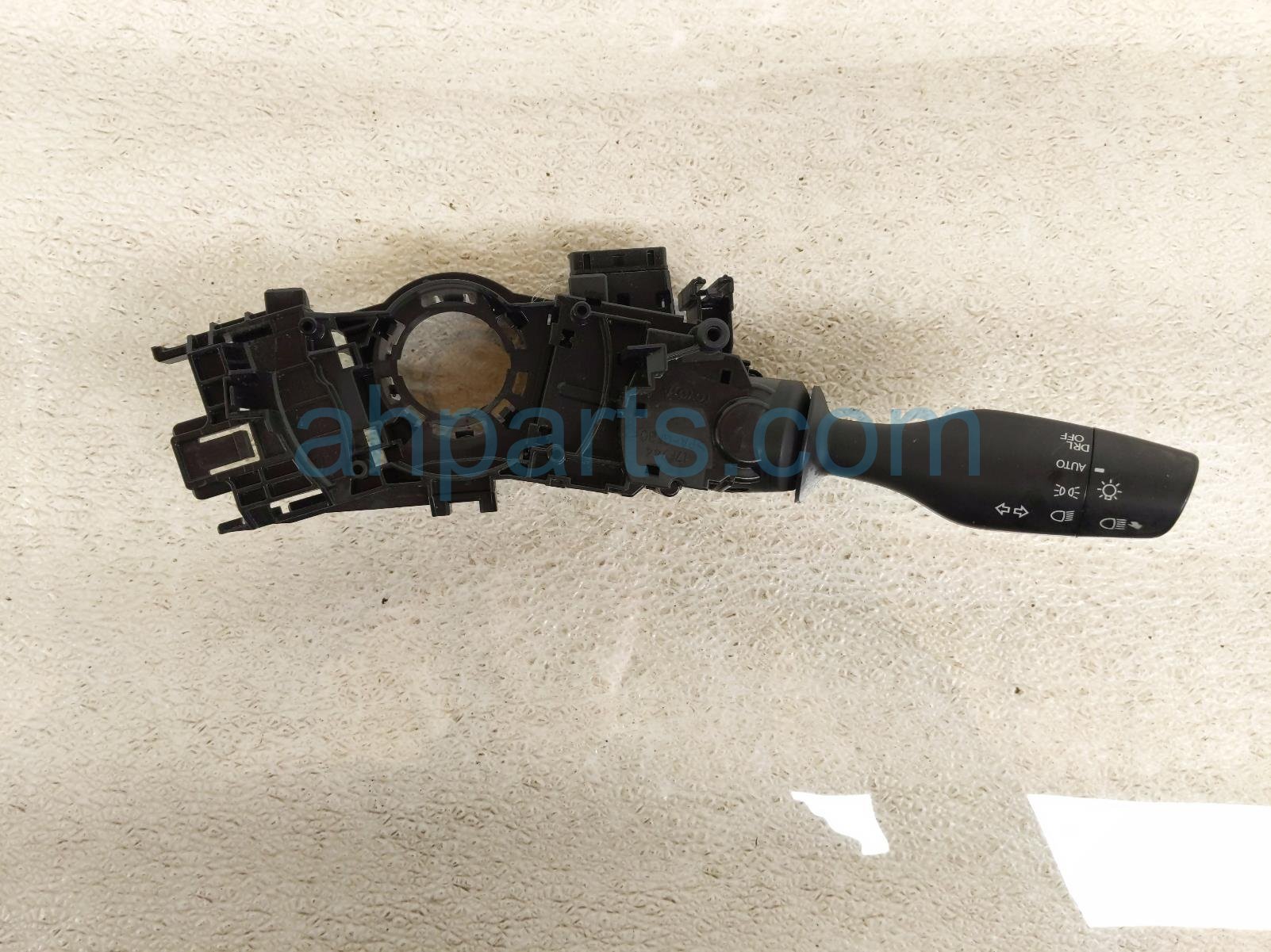 Lexus HEADLAMP / SIGNAL COLUMN SWITCH