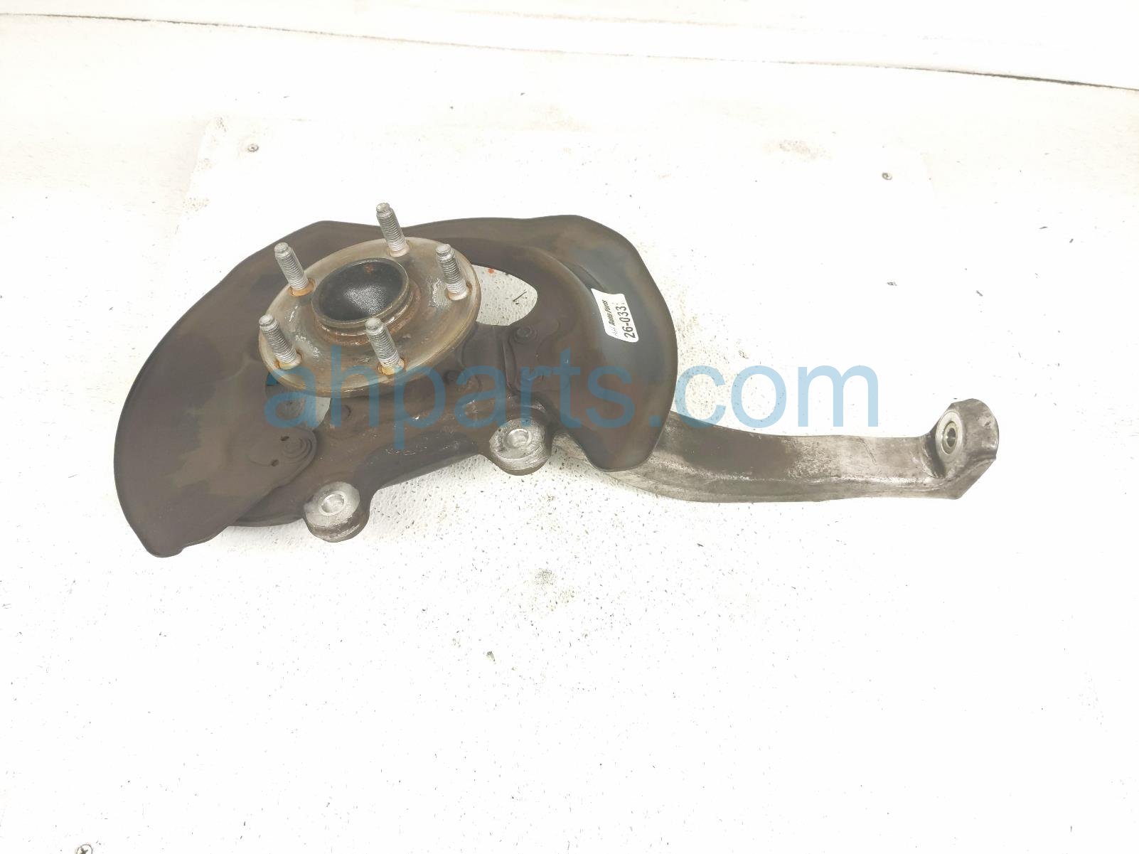 Lexus FR/LH SPINDLE KNUCKLE HUB - RWD