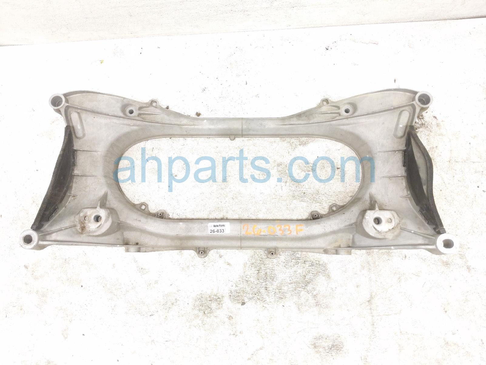 $195 Lexus FRONT ENGINE SUB FRAME / CRADLE