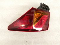 Lexus RH TAIL LAMP (ON BODY) Lexus RH TAIL LAMP (ON BODY)