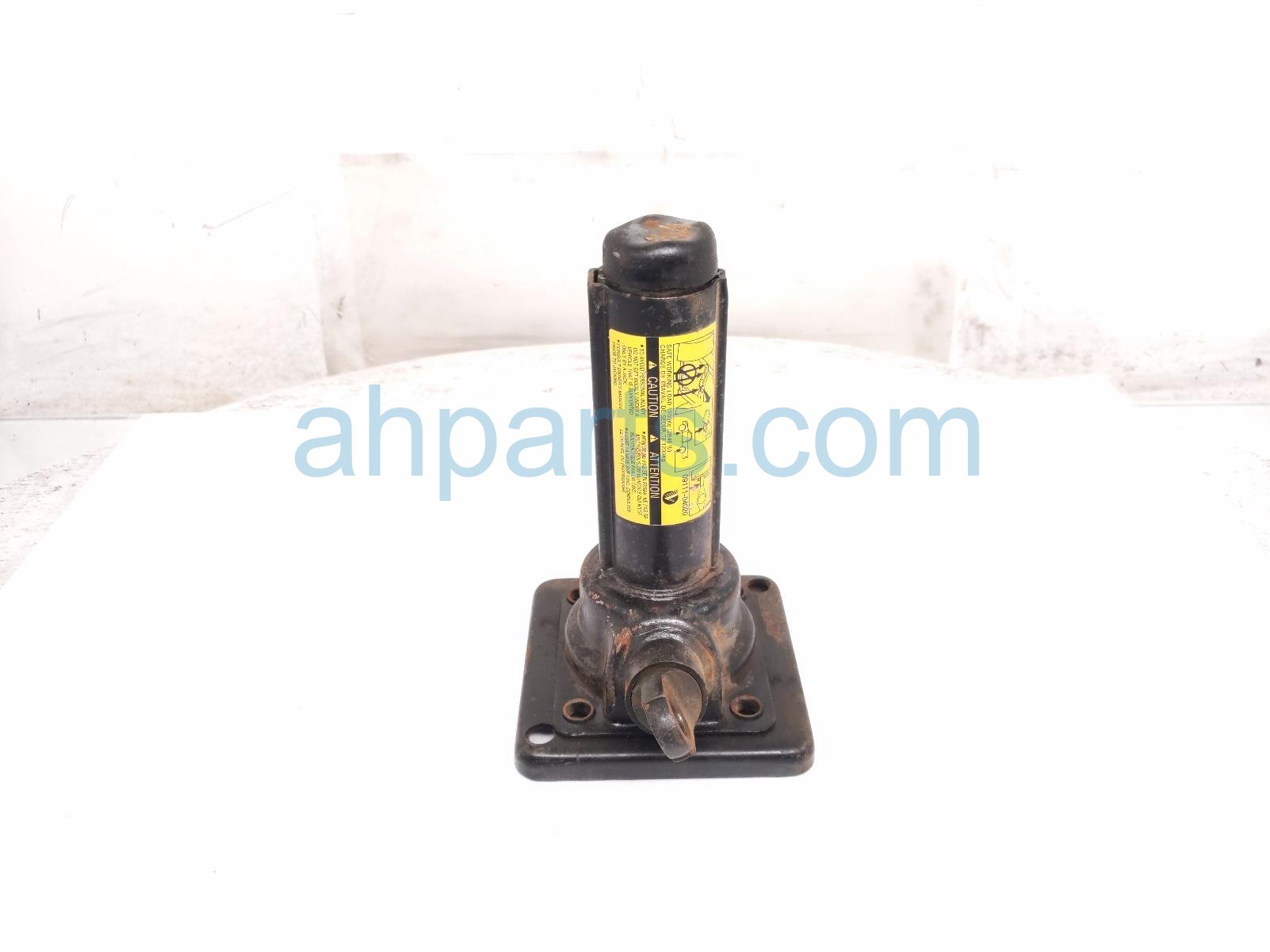 Toyota BOTTLE LIFT JACK