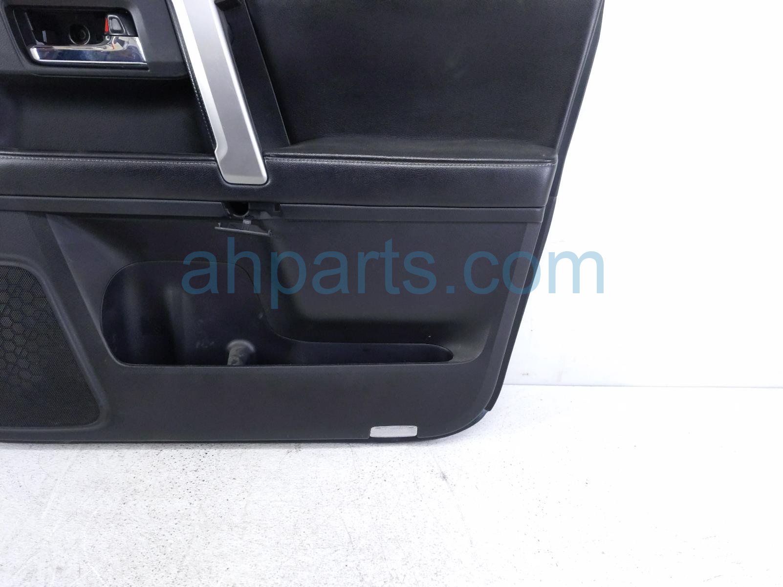 2016 Toyota 4 Runner Trim / Liner Front Passenger Interior Door Panel Black 67610 35B50 C0 Replacement 2016 Toyota 4 Runner Trim / Liner Front Passenger Interior Door Panel Black 67610 35B50 C0 Replacement thumbnail