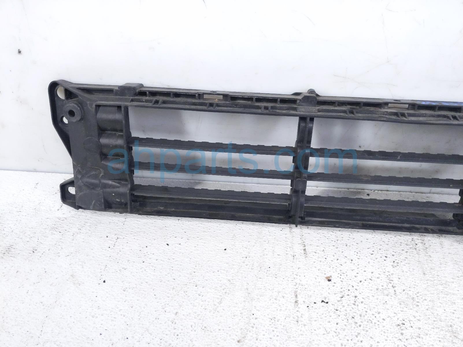 2018 Honda CR V Upper Grille Air Shutter Assy 1.5t 71300 TLA A01 Replacement 2018 Honda CR V Upper Grille Air Shutter Assy 1.5t 71300 TLA A01 Replacement thumbnail