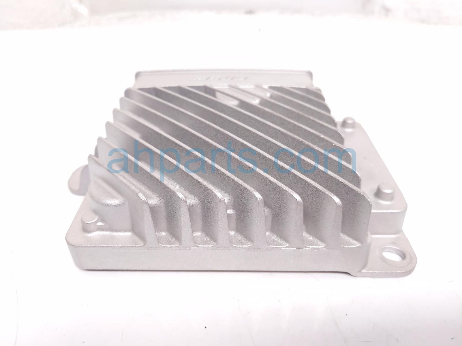 2022 Mazda Miata Audio Amplifier Unit N243 66 A20C Replacement 2022 Mazda Miata Audio Amplifier Unit N243 66 A20C Replacement thumbnail