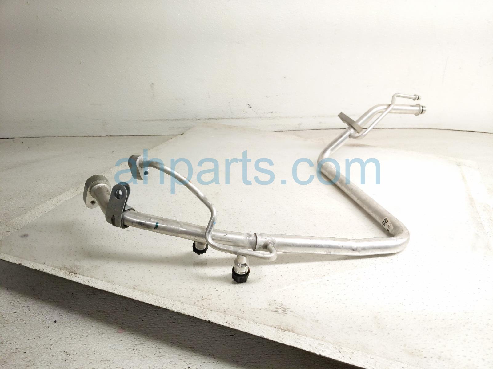 2021 Nissan Rogue Ac / Pipe / Line Suction & Discharge Hose Assembly 92446 6RA0B Replacement 2021 Nissan Rogue Ac / Pipe / Line Suction & Discharge Hose Assembly 92446 6RA0B Replacement thumbnail