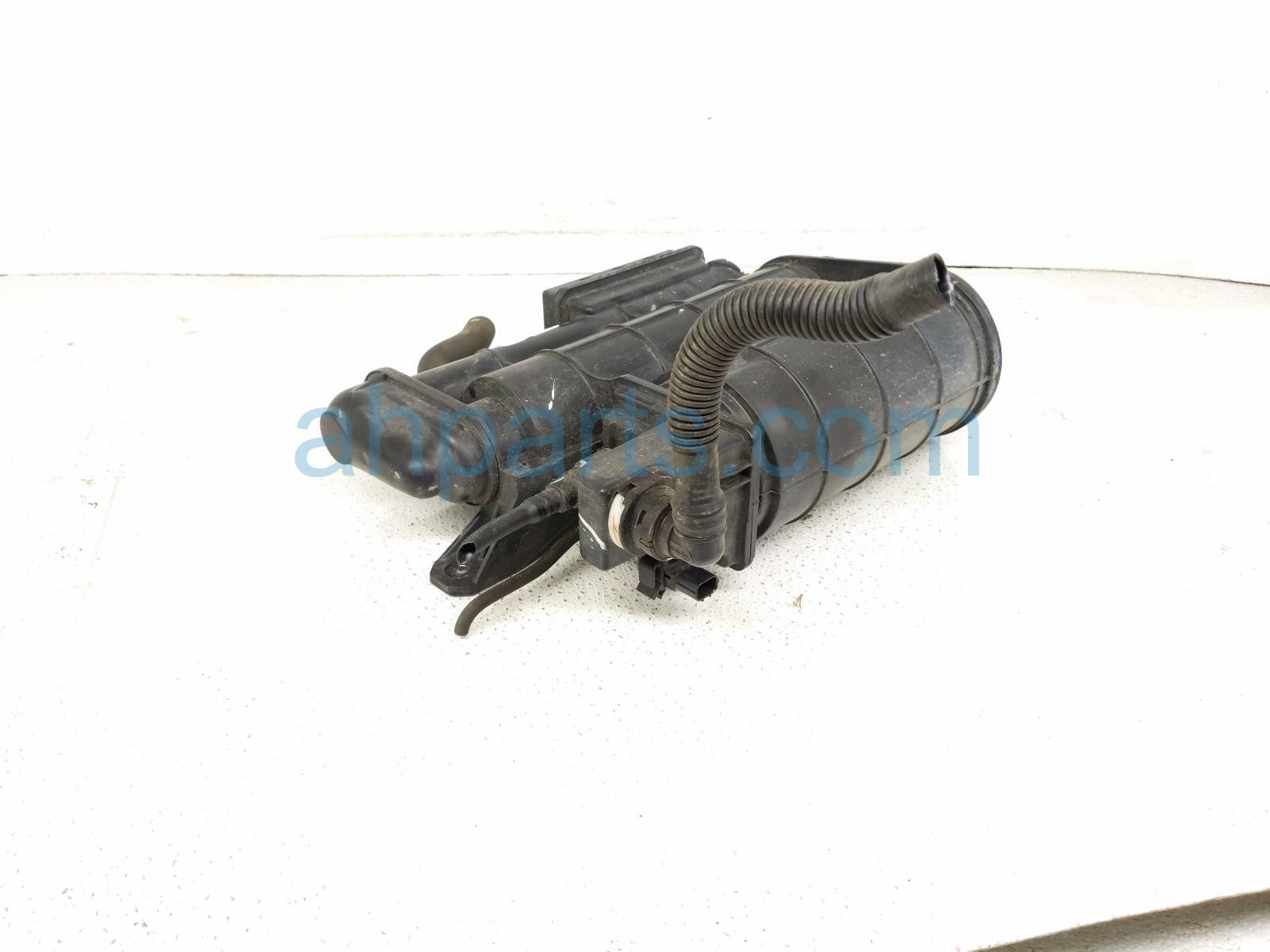 2021 Honda Pilot Fuel Vapor Charcoal Canister 3.5l 17011 TG7 A11 Replacement 2021 Honda Pilot Fuel Vapor Charcoal Canister 3.5l 17011 TG7 A11 Replacement thumbnail