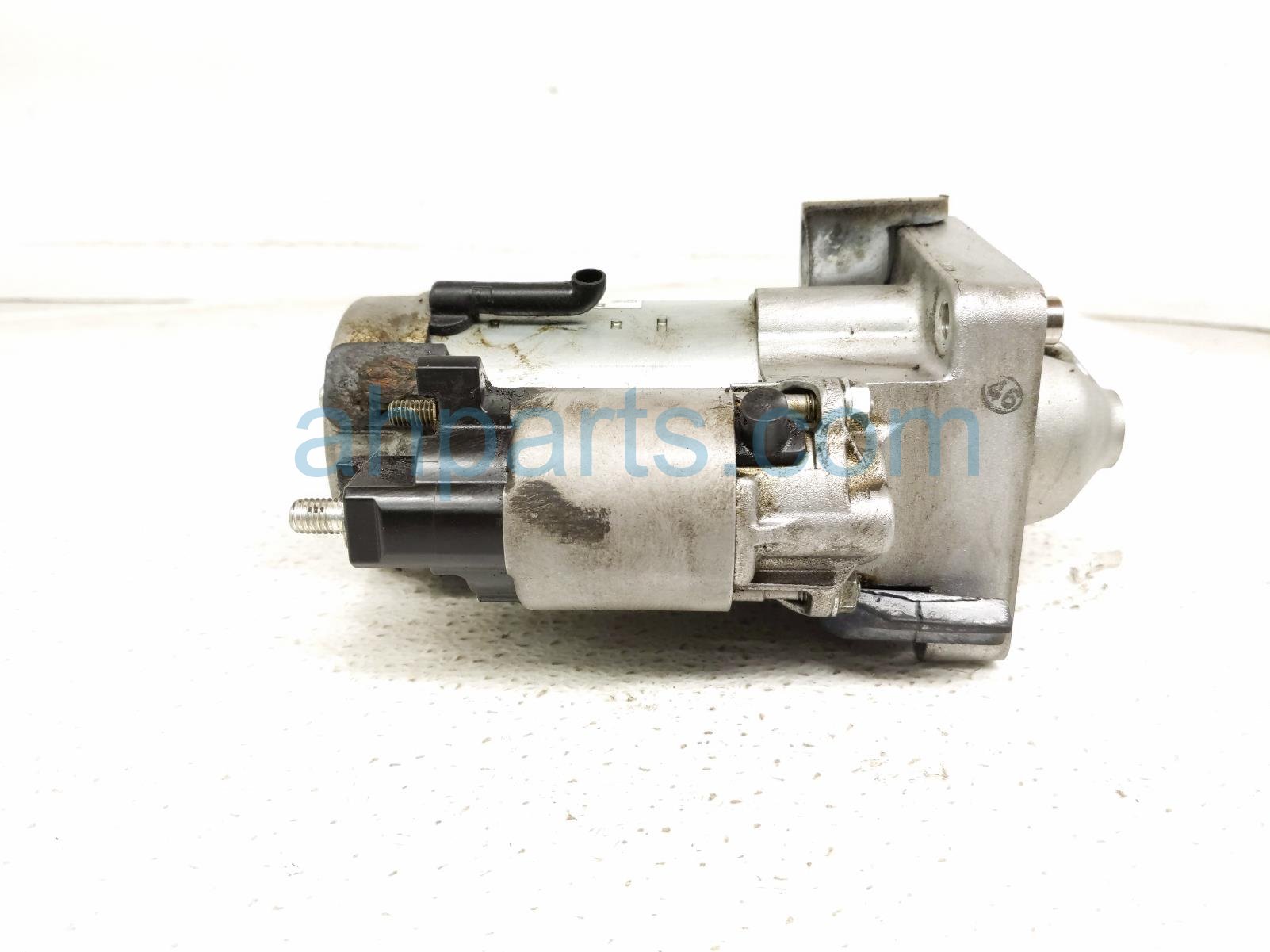 2017 BMW Minicooper Countryman Starter Motor 63k 12 41 7 645 979 Replacement 2017 BMW Minicooper Countryman Starter Motor 63k 12 41 7 645 979 Replacement thumbnail
